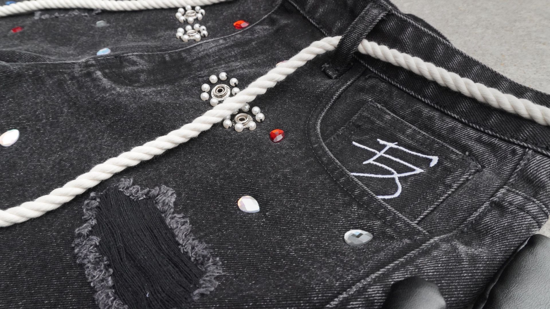 Other Anarchy Jorts Size US 30 / EU 46 - 8 Thumbnail