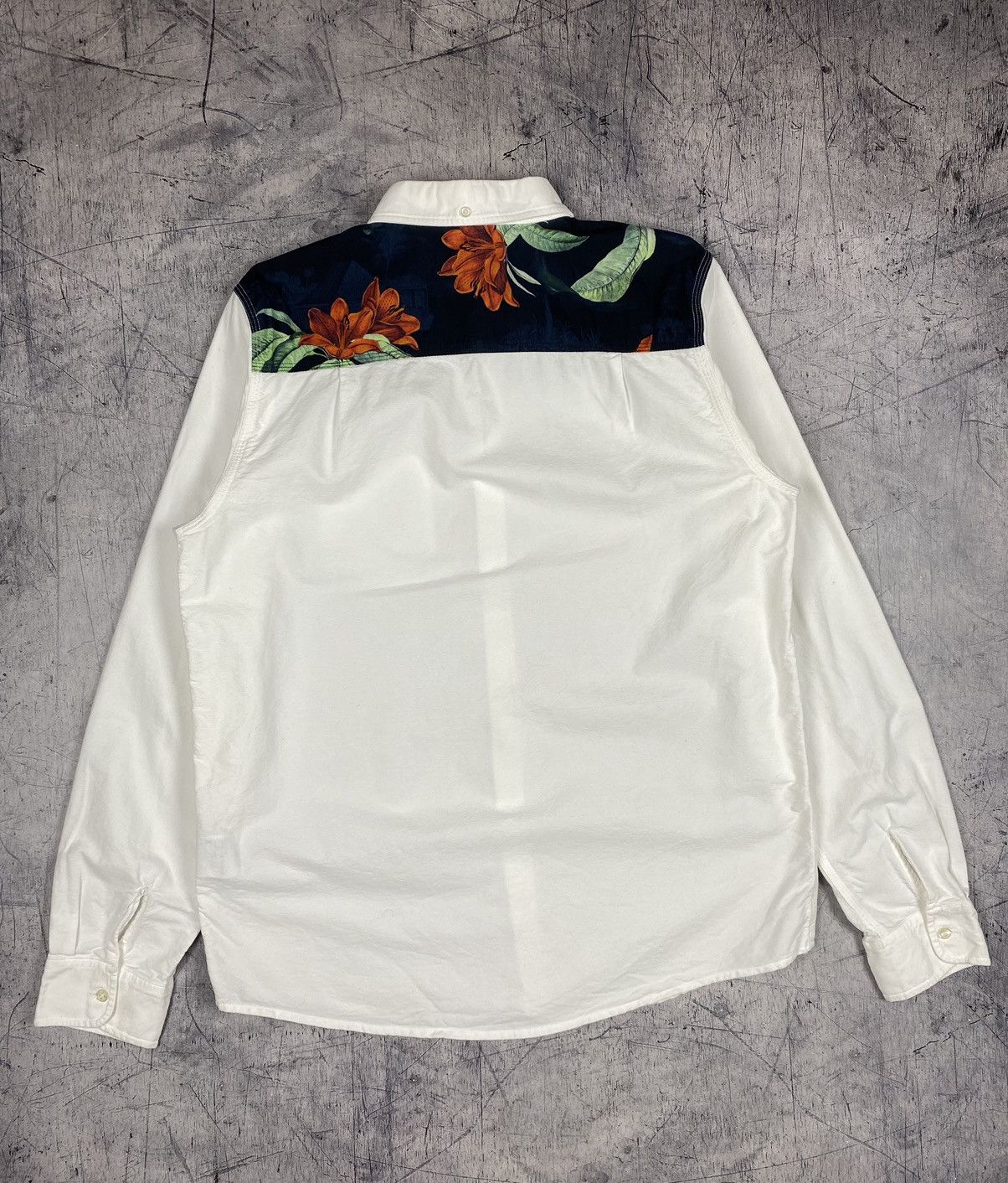 Carhartt Wip Carhartt Wip Flower Print Designer Button Up Shirt y2k og Size US L / EU 52-54 / 3 - 12 Thumbnail