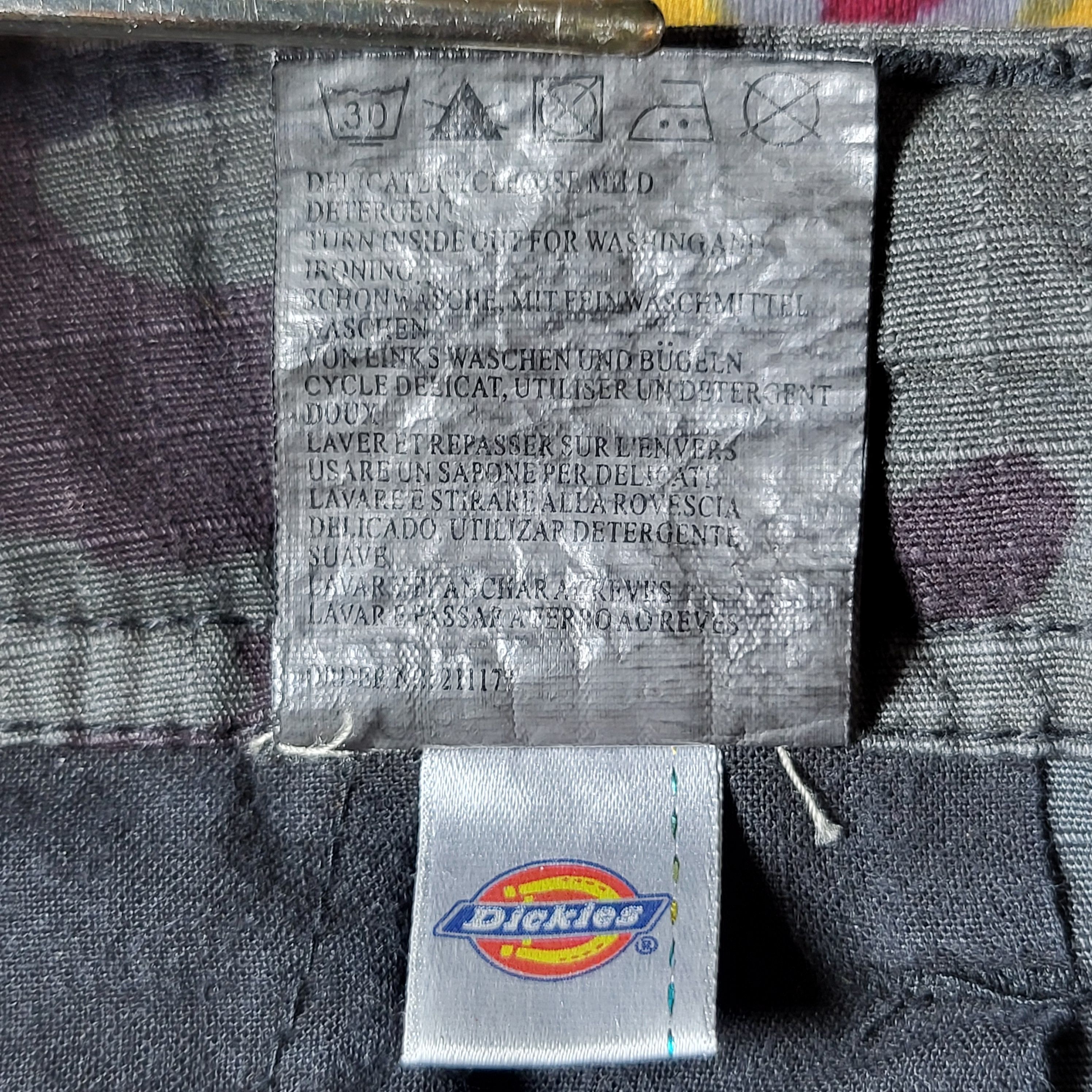 Dickies Dickies Camo Cargo Shorts size 34 Size US 34 / EU 50 - 9 Thumbnail