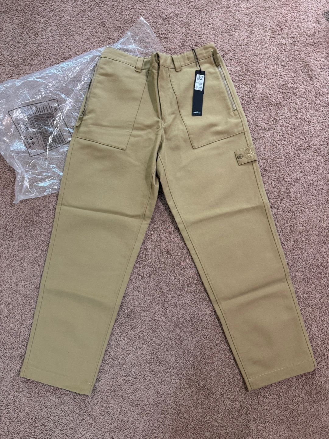 Stone Island Stone Island Ghost Regular Tan 7915306F2 V0098 SZ32 Size US 32 / EU 48 - 1 Thumbnail