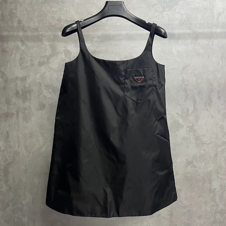 Prada Prada The latest black recycled nylon sleeveless A-line dre Size XS / US 0-2 / IT 36-38 - 1 Thumbnail