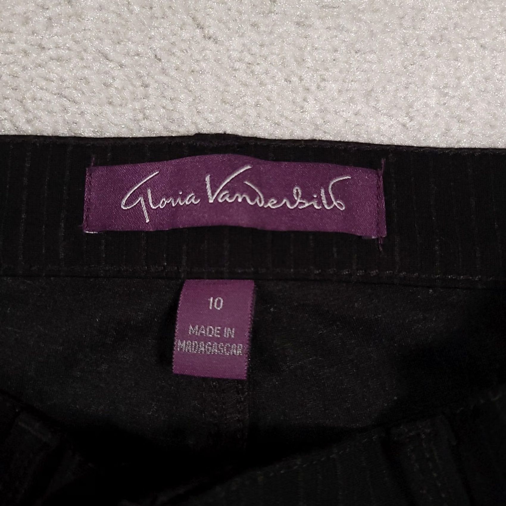 Gloria Vanderbilt Gloria Vanderbilt Pants Womens 10 Black Pinstripe Straight Leg Dress Trousers Slim Workwear Casual Size 32" / US 10 / IT 46 - 6 Thumbnail