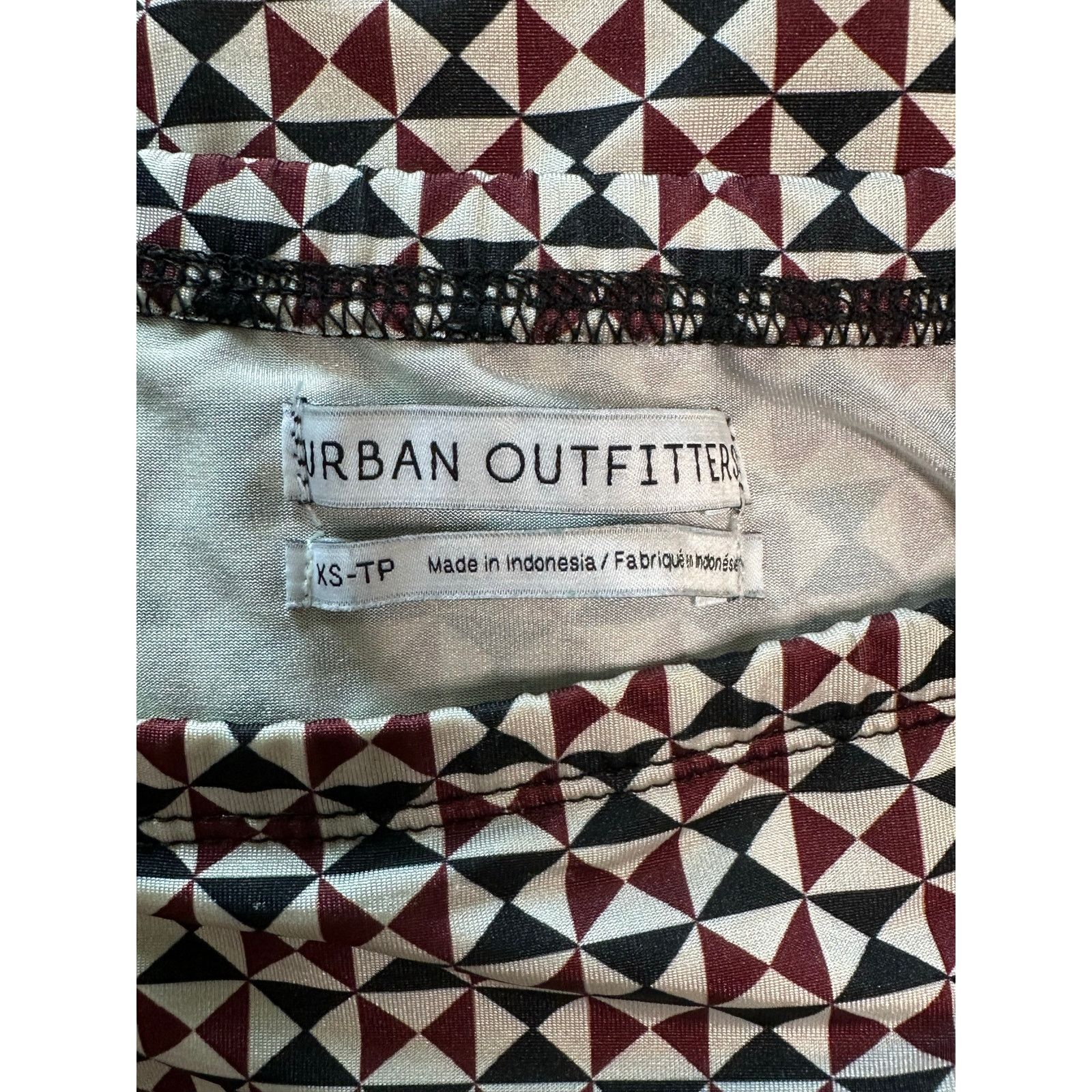 Urban Outfitters Urban Outfitters geometric print pull on maxi skirt size XS Size 28" / US 6 / IT 42 - 3 Thumbnail