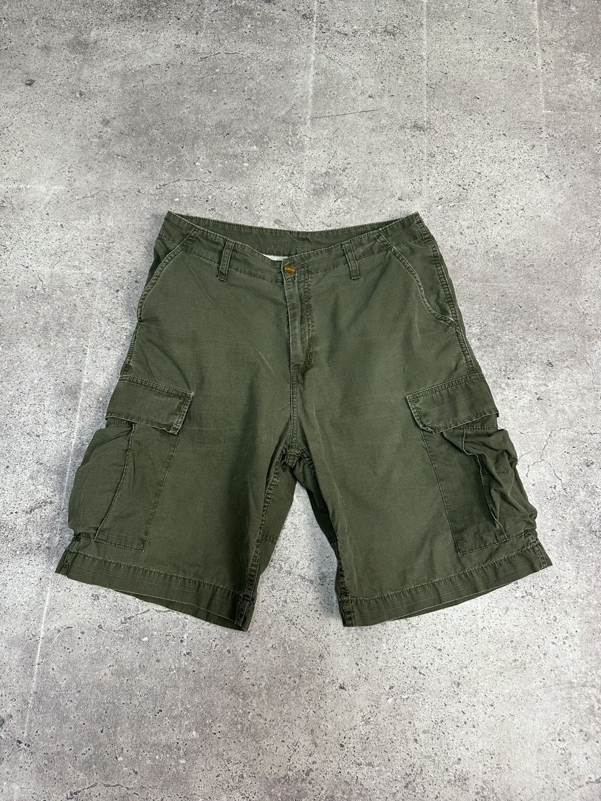 Carhartt Vintage Carhartt Cargo Shorts Khaki Distressed Y2K Faded Size US 32 / EU 48 - 2 Thumbnail