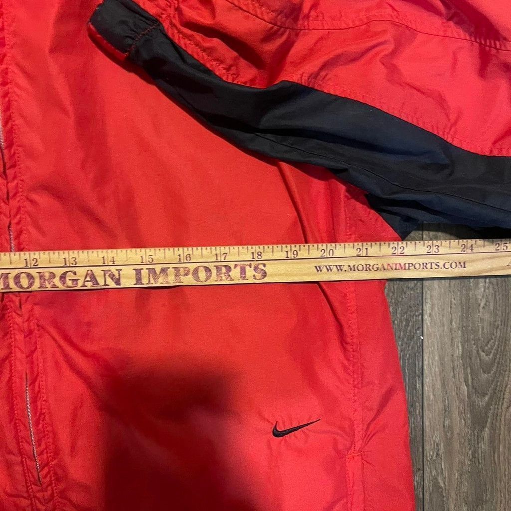 Nike Nike vtg red and black windbreaker jacket size L Size US L / EU 52-54 / 3 - 3 Thumbnail
