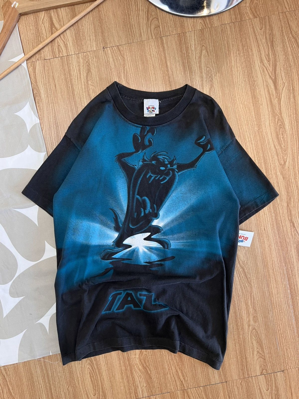 Disney vintage 1995 Looney Tunes Size US M / EU 48-50 / 2 - 1 Thumbnail