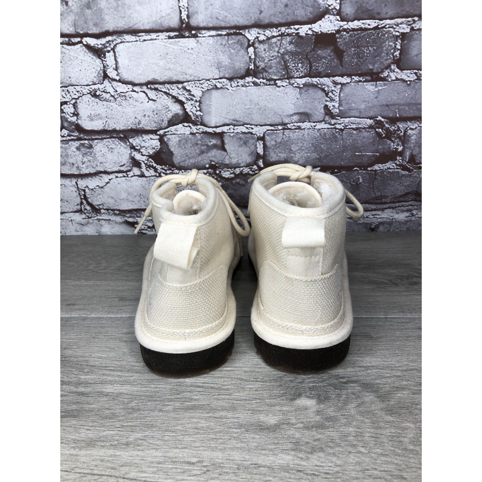 Ugg UGG Neumel Natural White Ankle Lace Up Chukka Boots Men’s Sz Size US 7 / EU 40 - 4 Thumbnail
