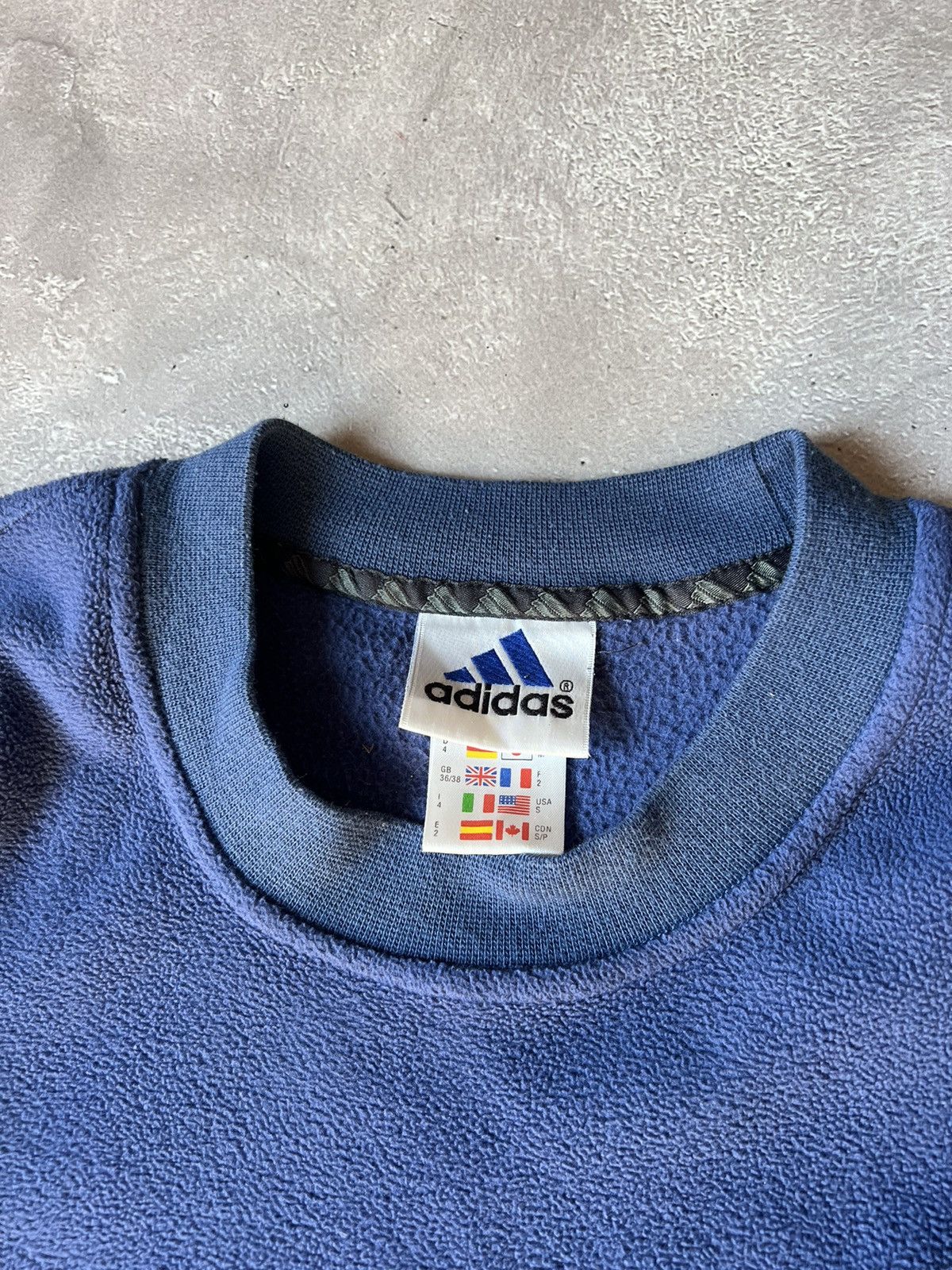 Vintage Vintage Adidas Y2k Fleece Sweatshirt Size US M / EU 48-50 / 2 - 5 Thumbnail