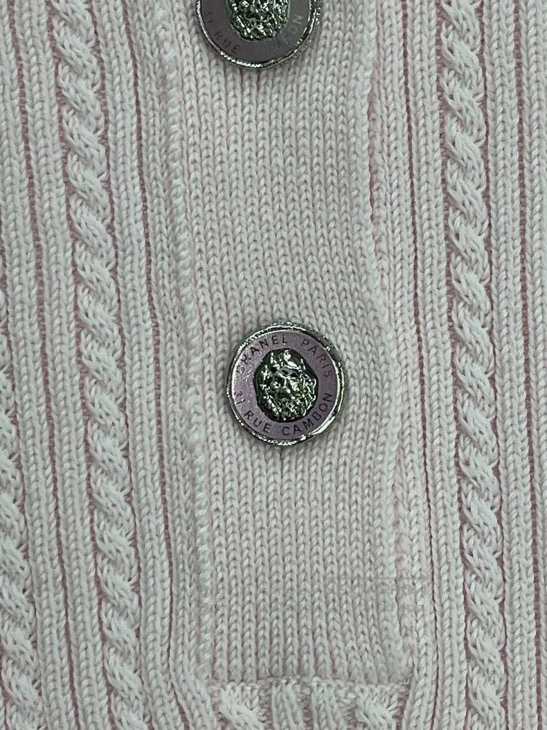 Chanel Chanel 22P Pink Knitted Lion Buckle Double C Short Sleeve Size XS / US 0-2 / IT 36-38 - 4 Thumbnail