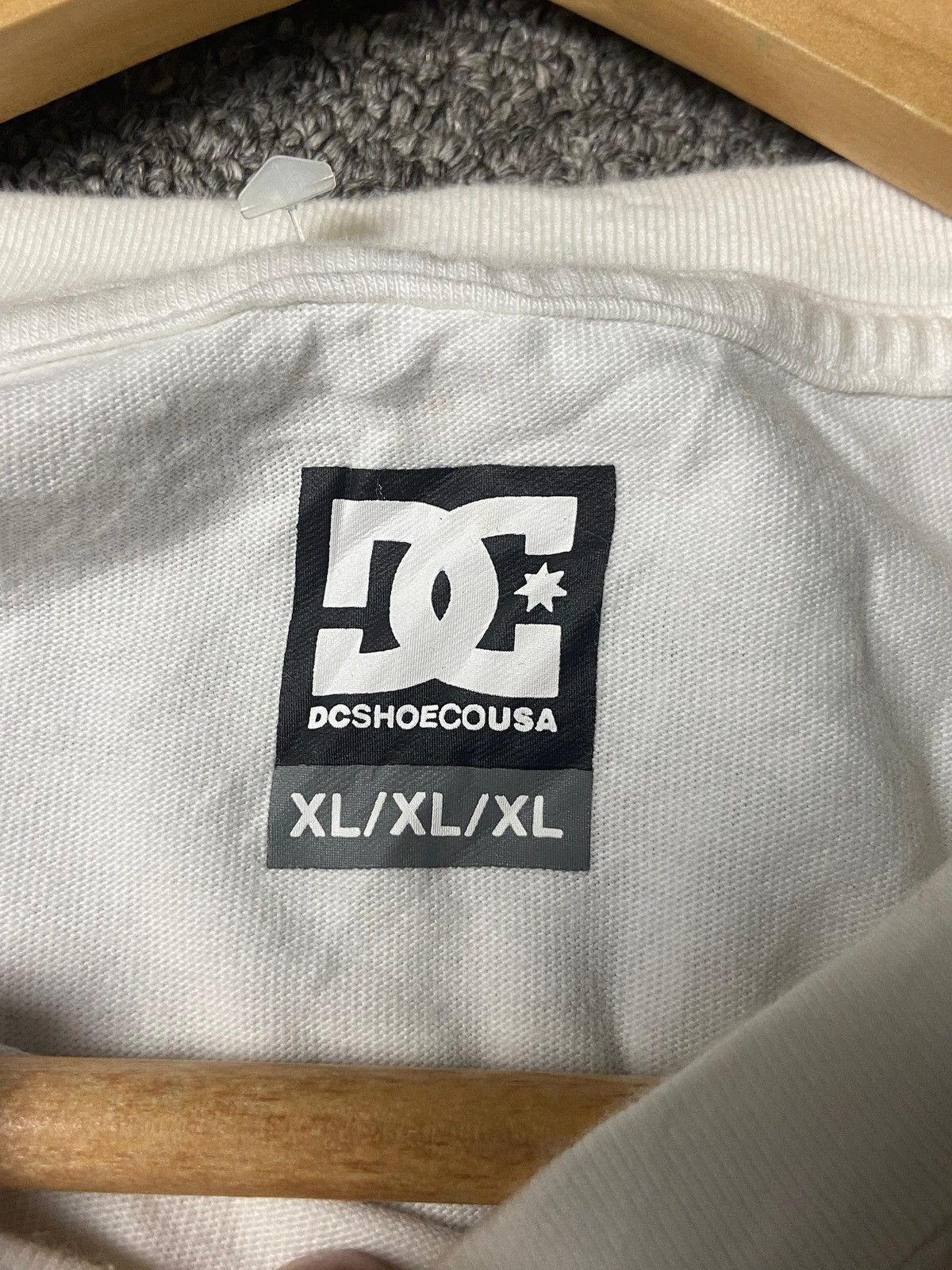 Japanese Brand DC SHOES USA Back Linetape Drop Long Sleeve Shirt (142) Size US XL / EU 56 / 4 - 8 Thumbnail