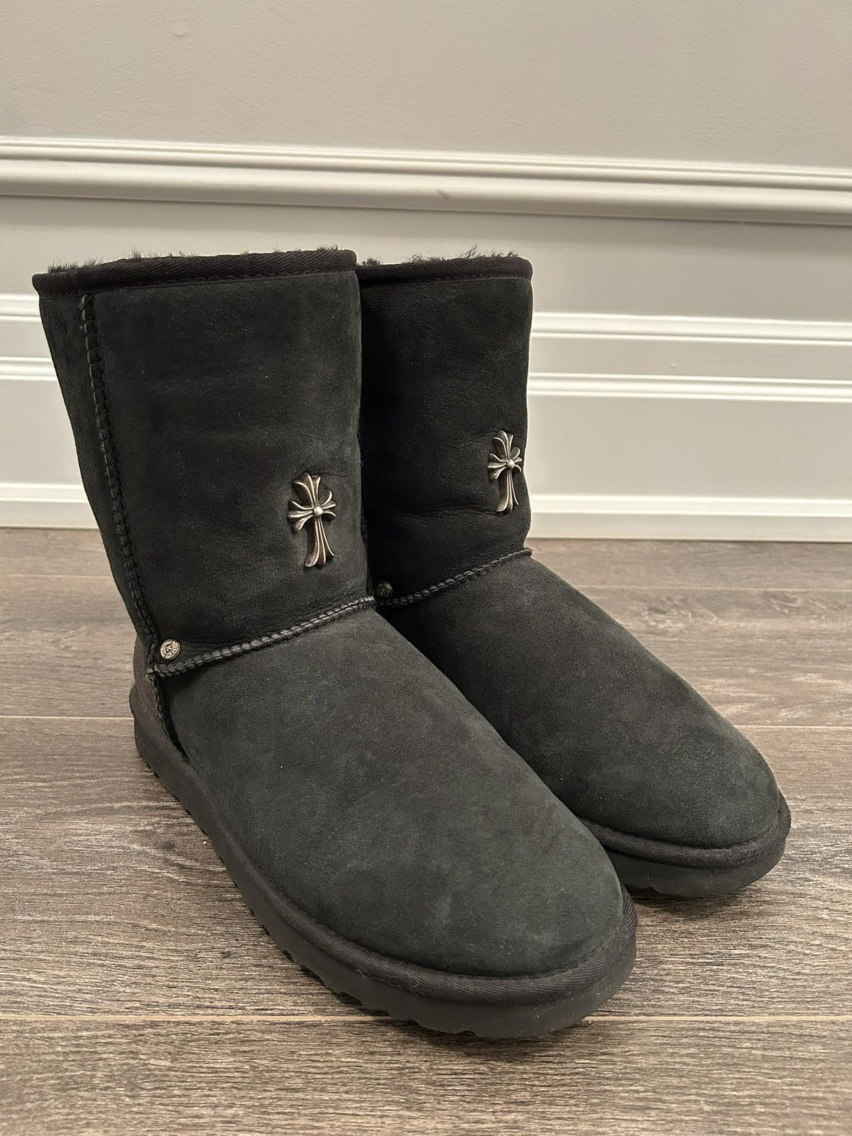 Chrome heart x Uggs