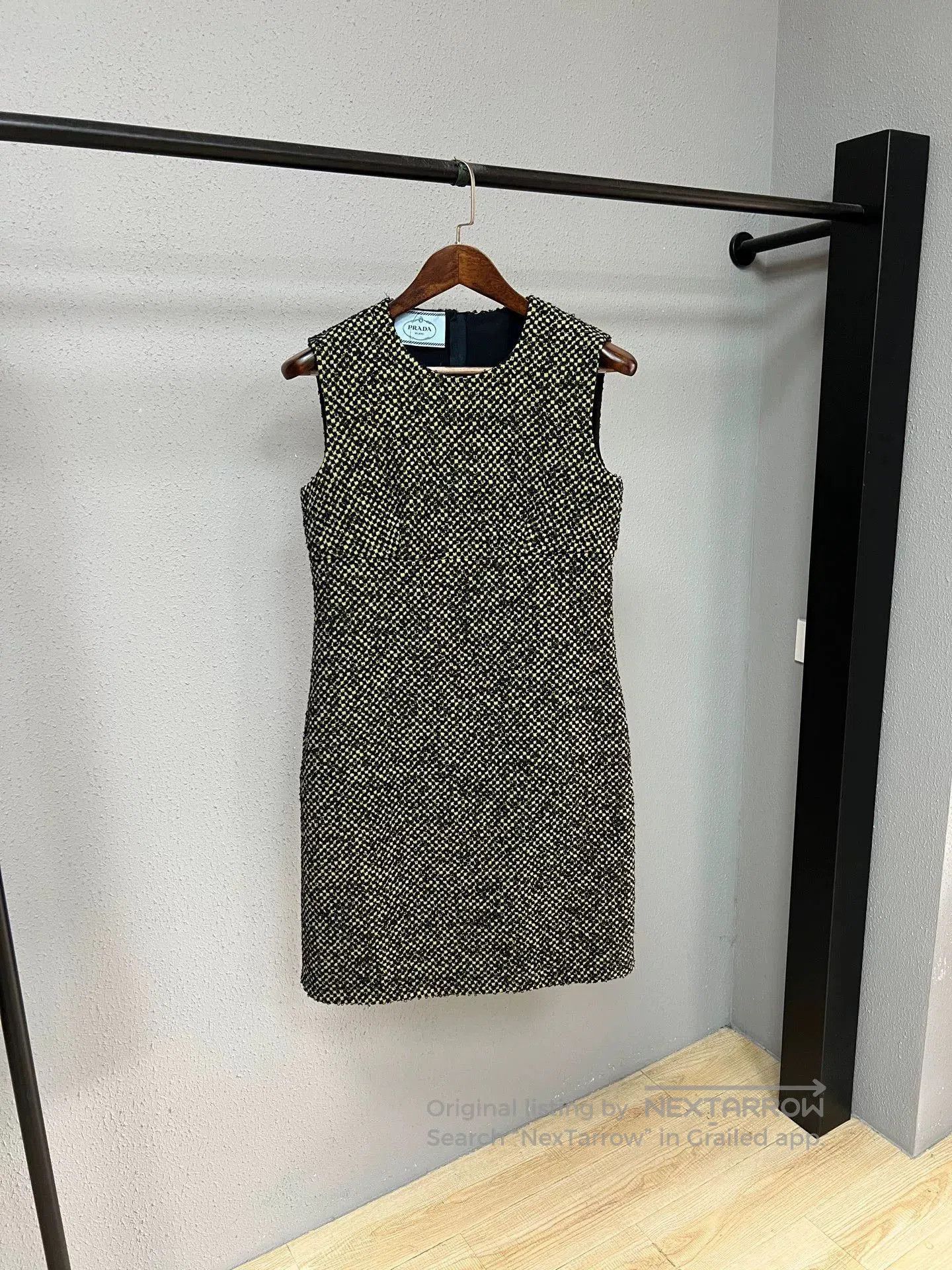 Prada Prada Vest Dress. Size M / US 6-8 / IT 42-44 - 1 Thumbnail