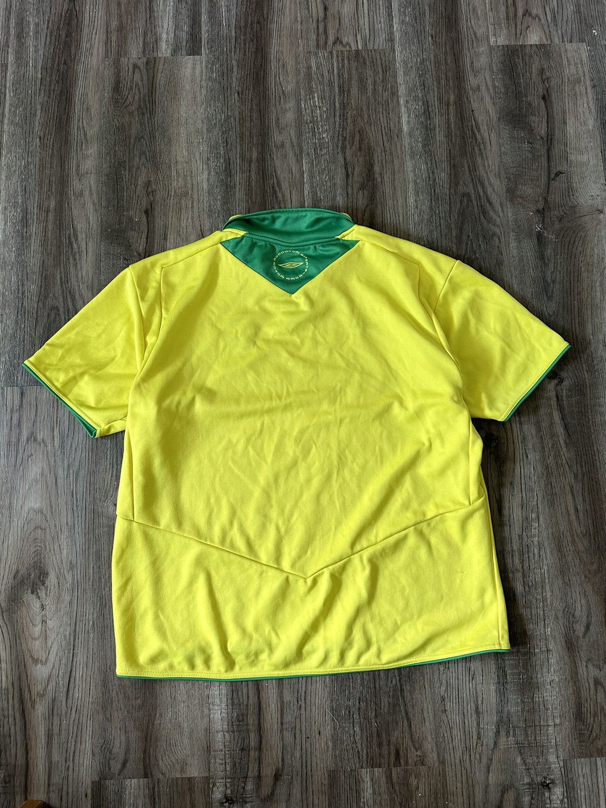 Umbro Brasil Umbro Vintage Training Soccer Jersey Size US XL / EU 56 / 4 - 8 Thumbnail