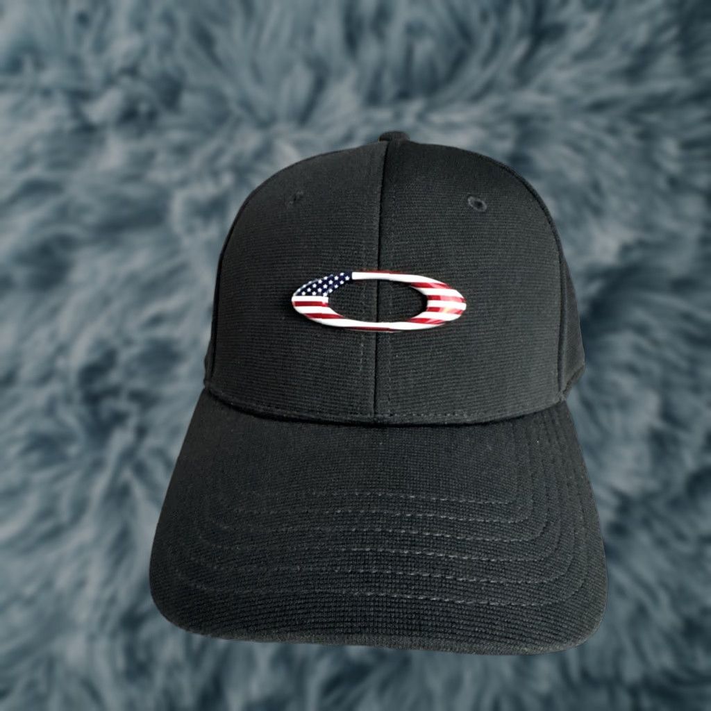 Oakley Oakley Cap Hat Tincan Fitted Flex Fit S/M Classic Low Black US Flag Logo Baseball Cap Men Black S/M Cap Hat Size ONE SIZE - 1 Thumbnail