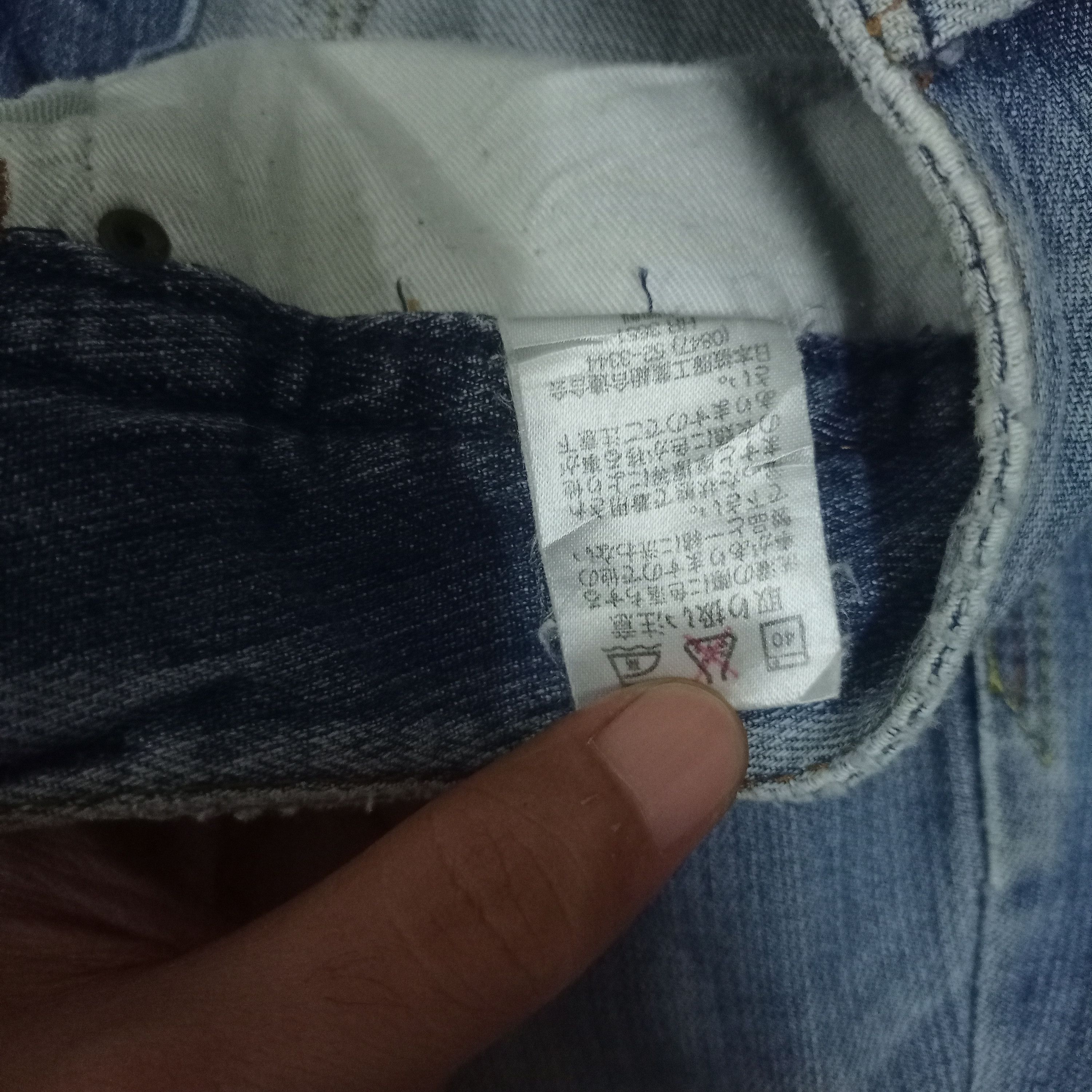 Japanese Brand Vintage Japanese Brand Blue Wash Distressed Flare Jeans Size 32" / US 10 / IT 46 - 8 Thumbnail