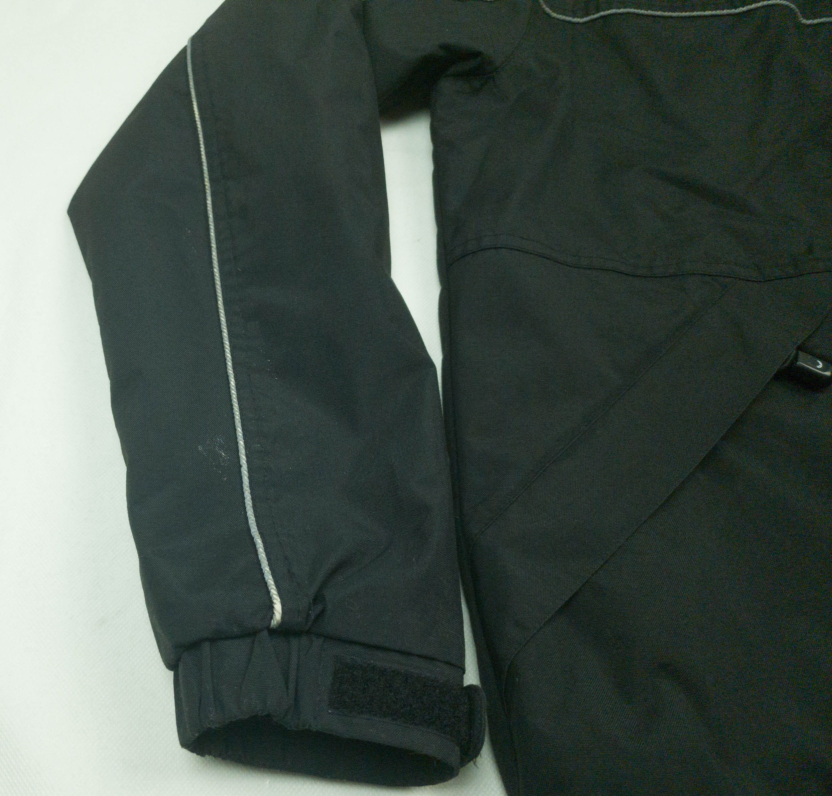 Fred Perry -- Fred Perry mens jacket hoody linning size S-M ( LABEL S) Size US S / EU 44-46 / 1 - 5 Thumbnail
