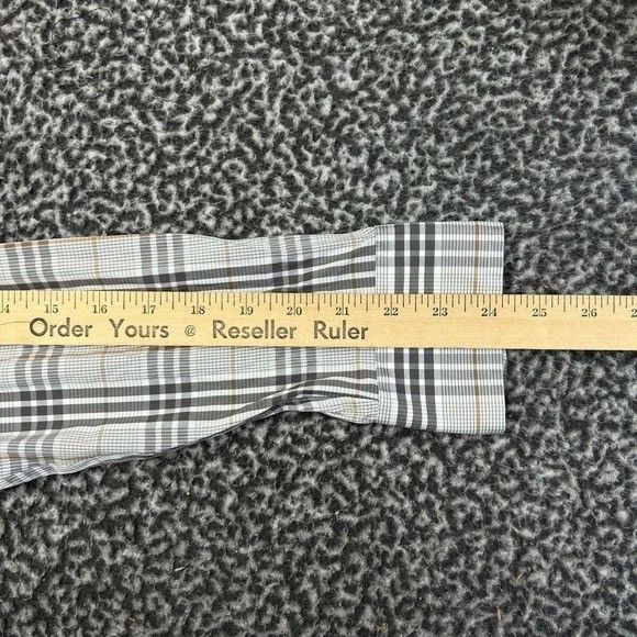Lauren Ralph Lauren Lauren Ralph Lauren Button Up 15 1/2 32/33 Plaid Collared Size US M / EU 48-50 / 2 - 5 Thumbnail