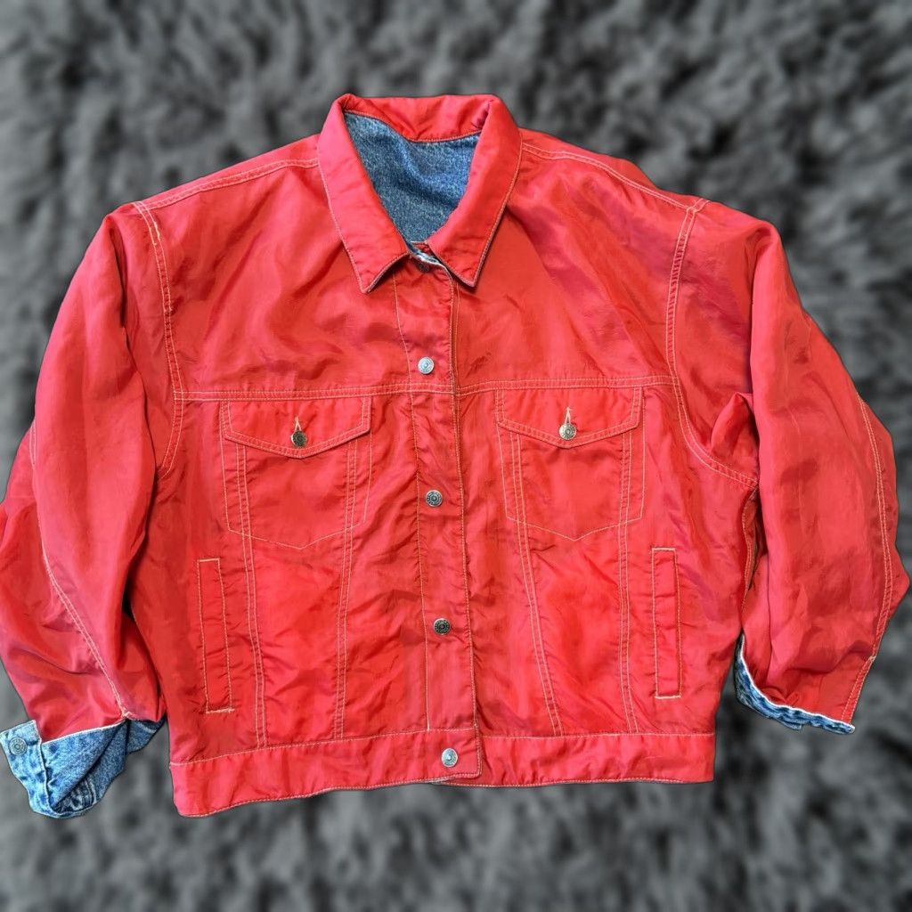 Gap VINTAGE GAP Jean Trucker Jacket Reversible RED Nylon & Blue Denim Large Size US 33 - 1 Thumbnail