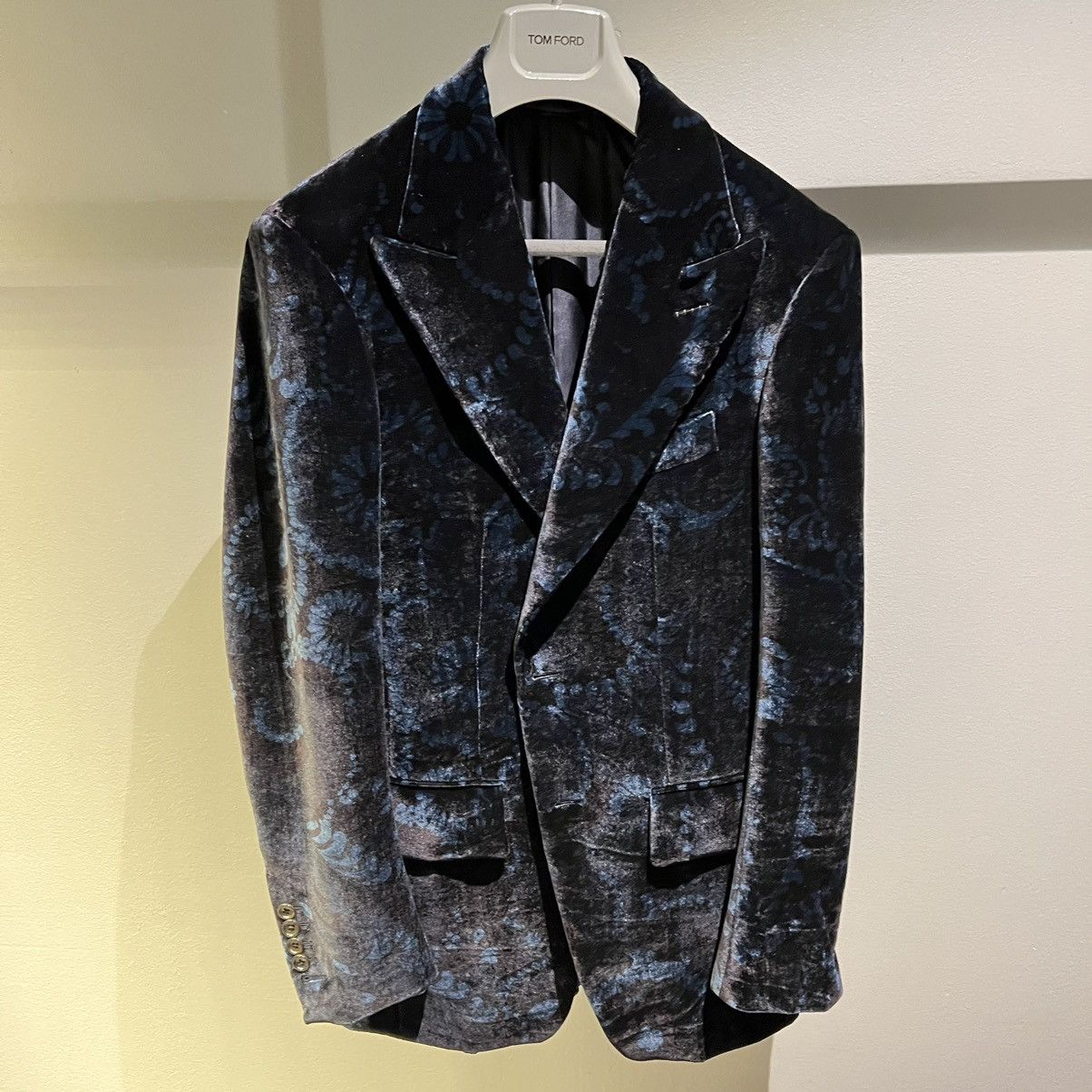 image of Tom Ford Embellished Velvet Blazer In Small in Black, Men's