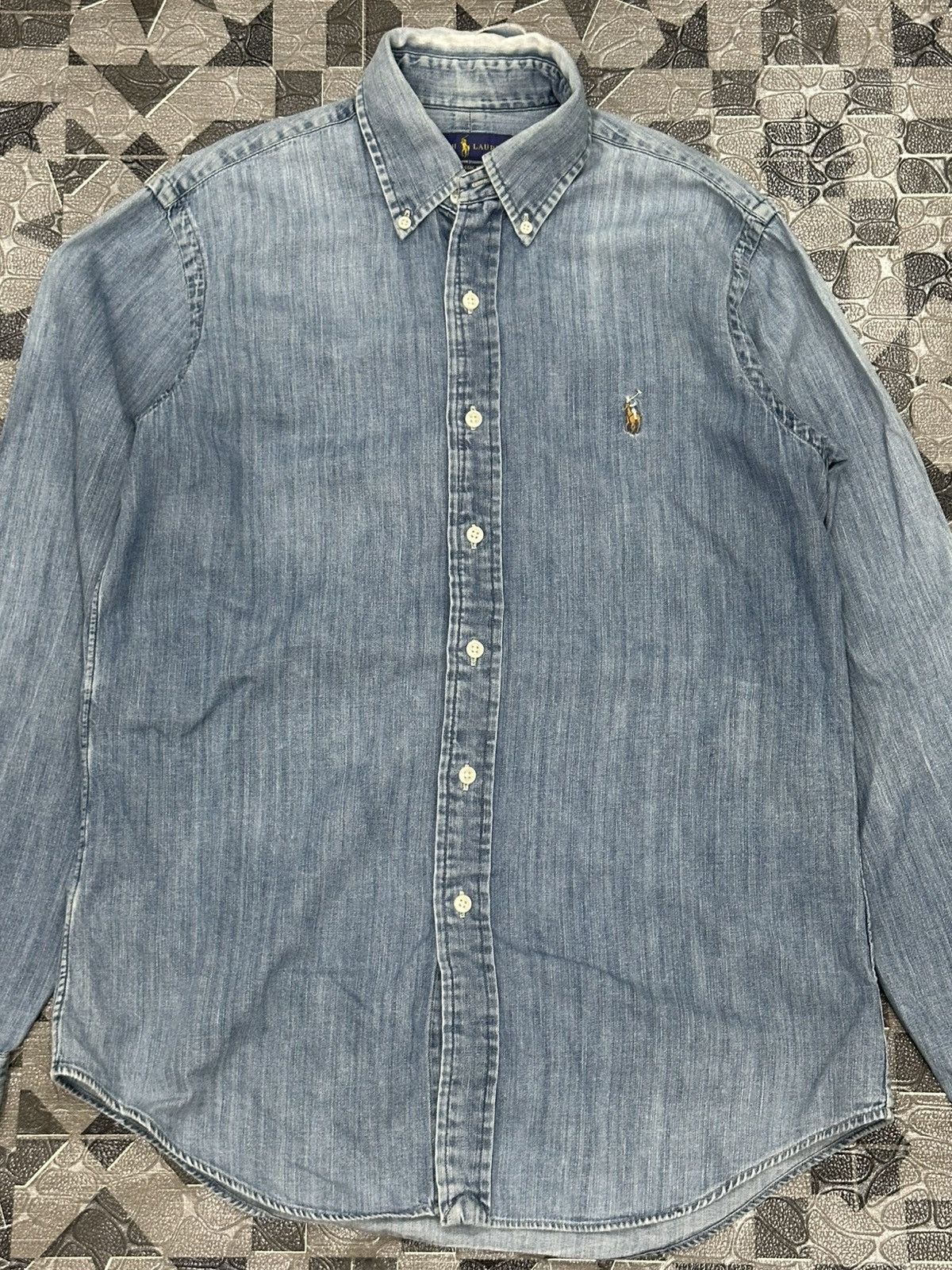 Polo Ralph Lauren Polo Ralph Lauren Distressed/Thrashed Denim Button Up Shirt Size US M / EU 48-50 / 2 - 3 Thumbnail