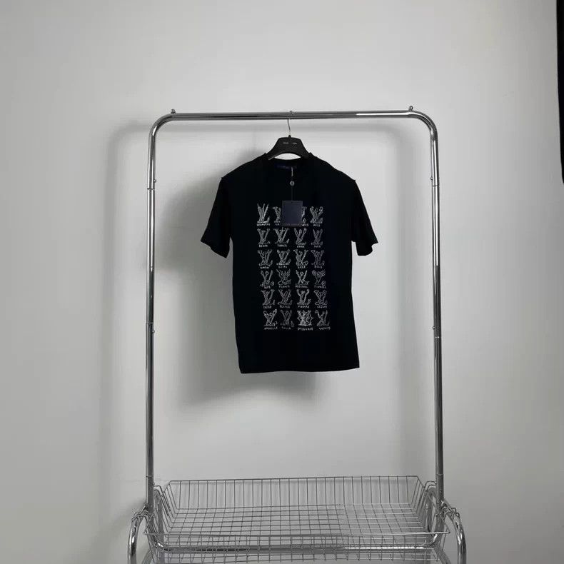 Louis Vuitton Louis Vuitton 24 Grid Short Sleeve Shirt Size US L / EU 52-54 / 3 - 1 Thumbnail