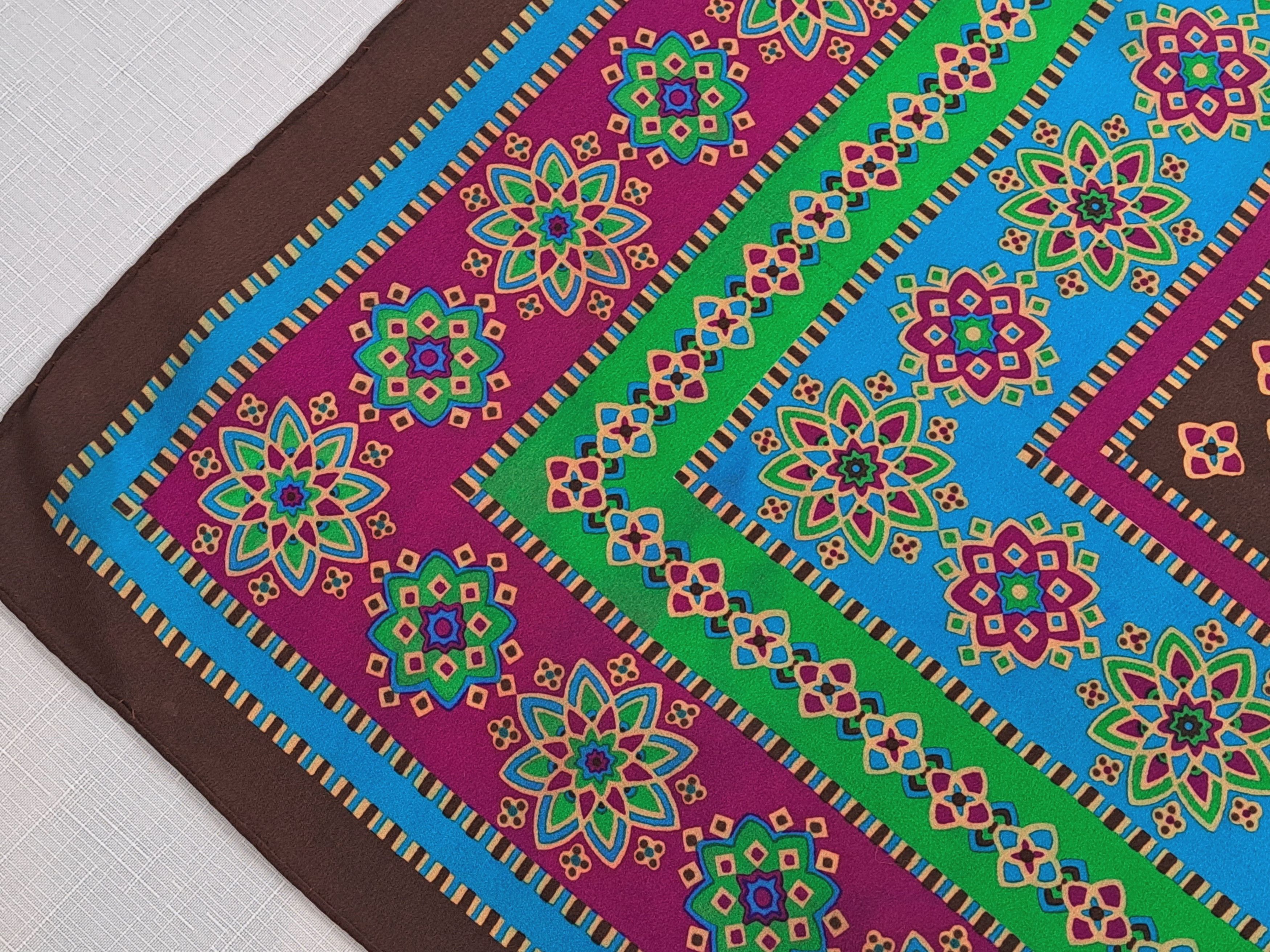 Vintage × Yves Saint Laurent Vintage Yves Saint Laurent geometric flower pattern scarf. Size ONE SIZE - 12 Thumbnail