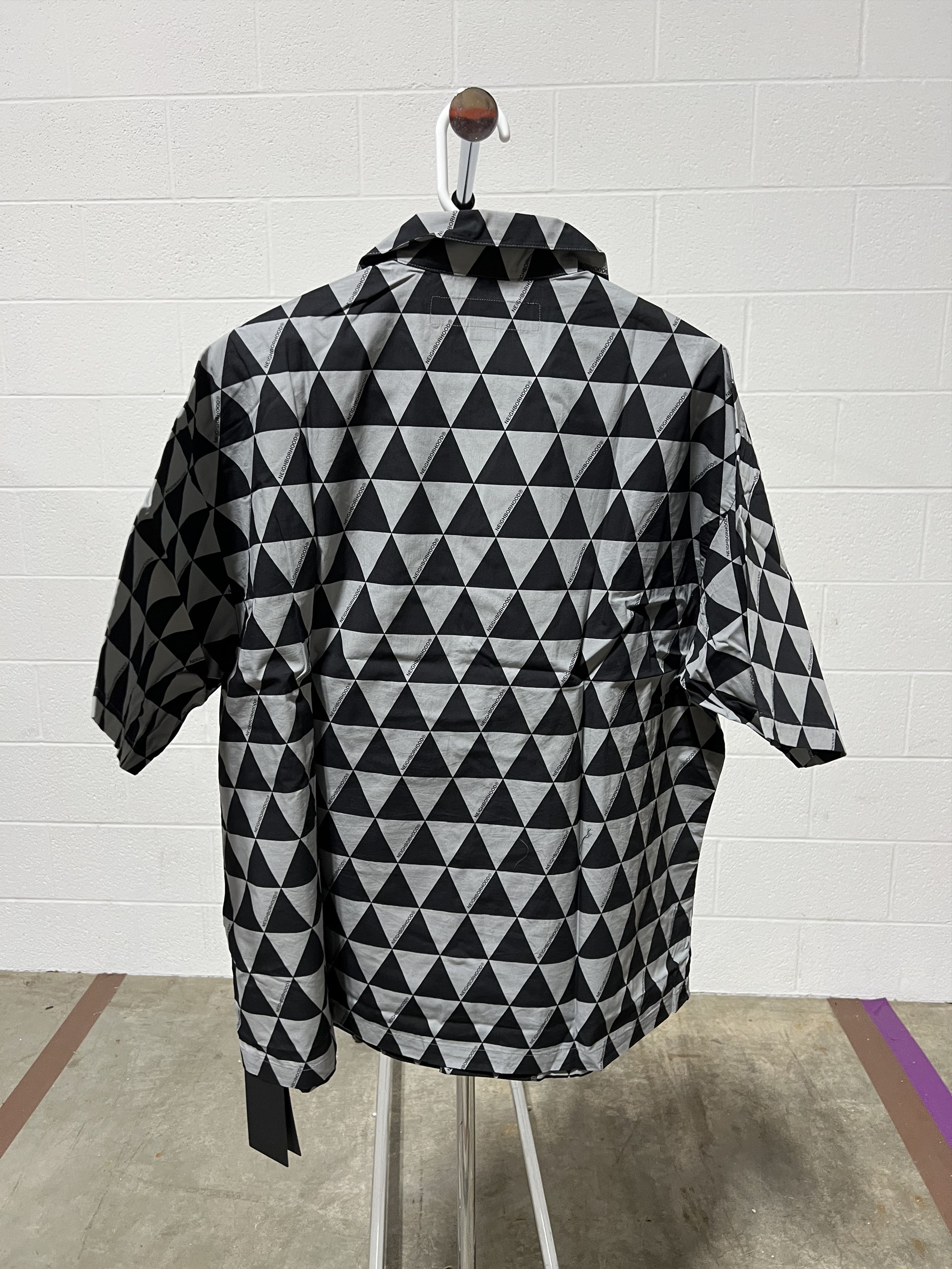 Neighborhood Neighborhood Triangle Pattern Hawaiian Shirt 'Grey' Size US L / EU 52-54 / 3 - 4 Thumbnail
