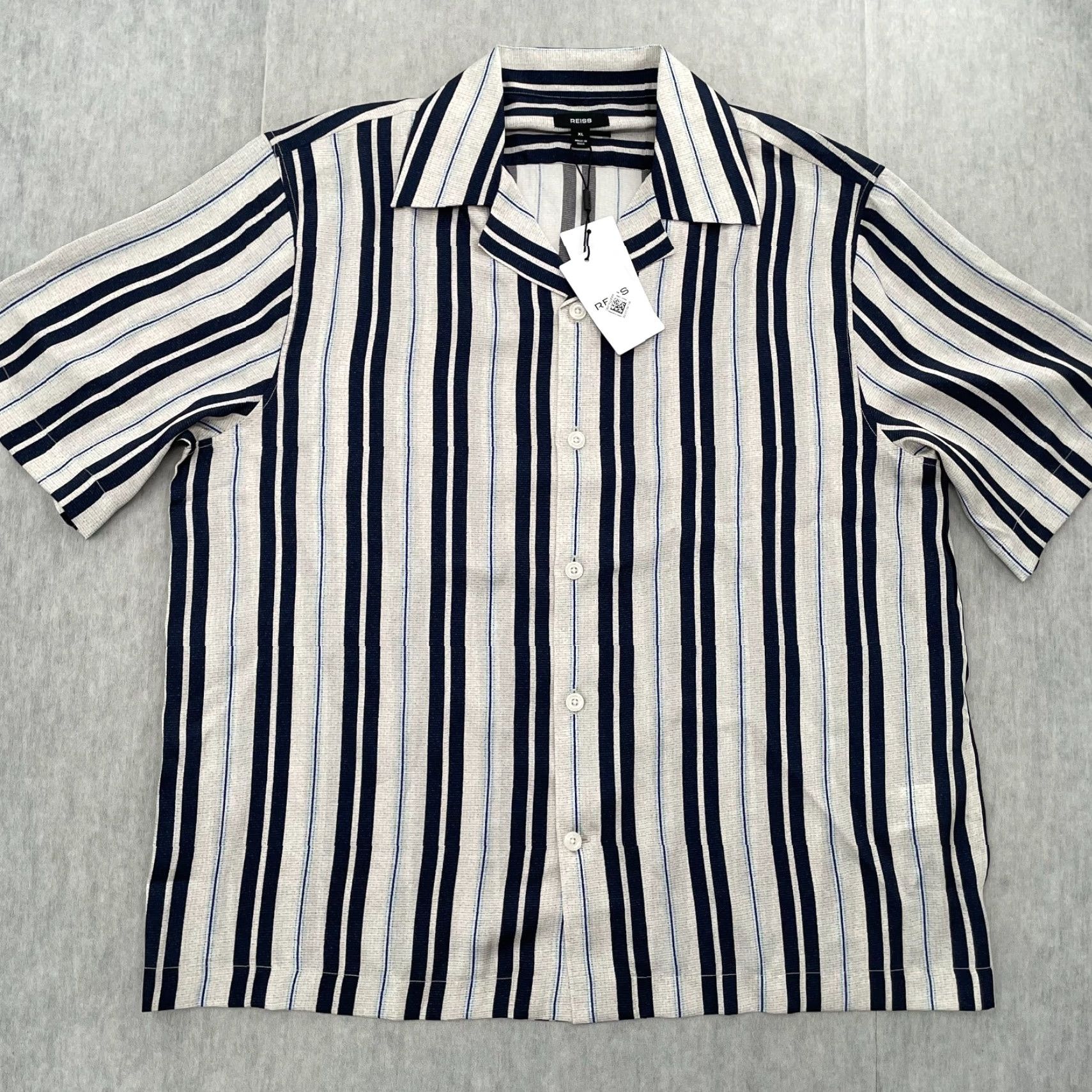Reiss Reiss Shirt Adult XL White Navy Button Up Short Sleeve Wide Stripe Print Cuban Size US XL / EU 56 / 4 - 2 Thumbnail