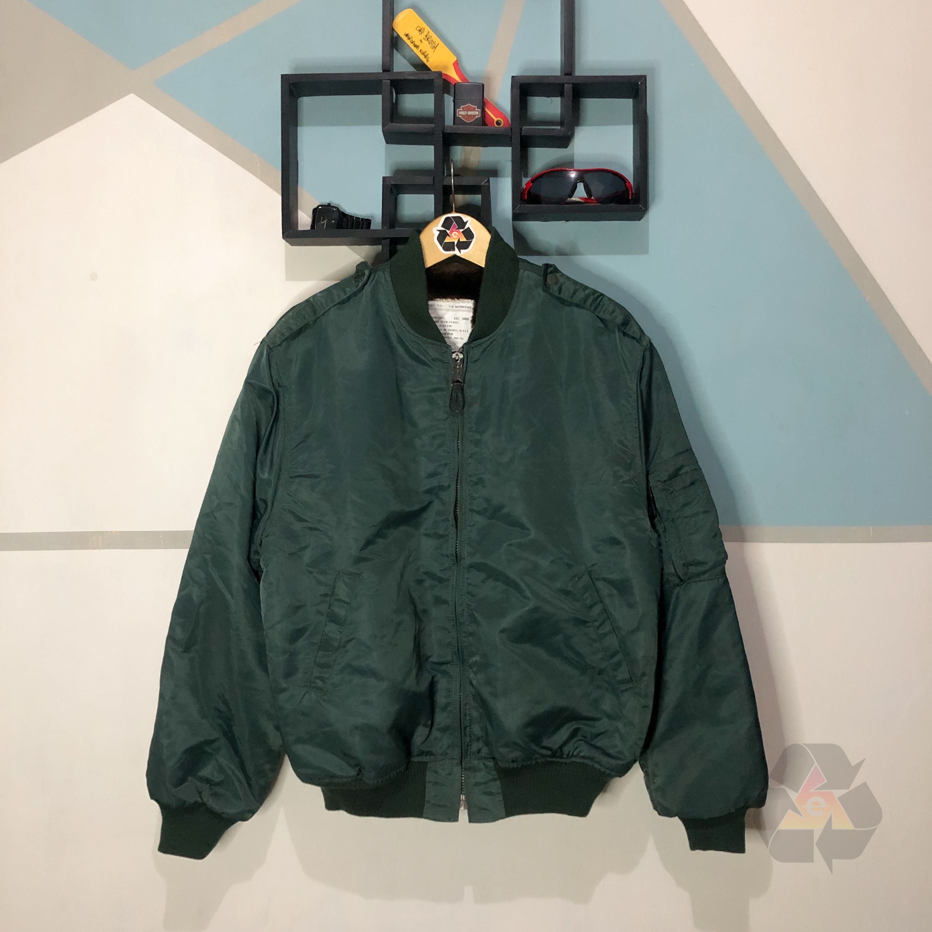 Alpha Industries Vintage Alpha Industries Flayer's Mil-J-82790J USAF Bombers Size US L / EU 52-54 / 3 - 2 Thumbnail