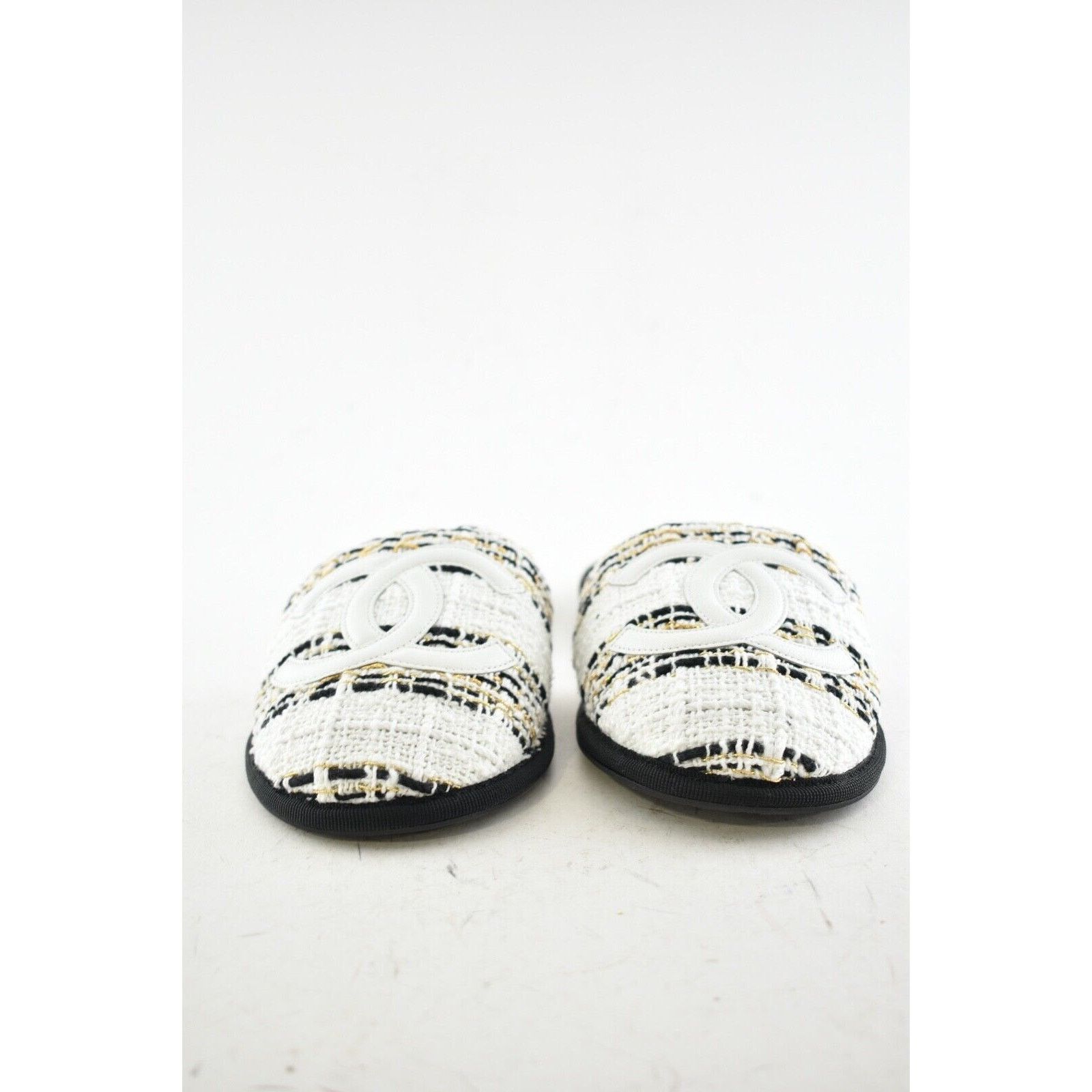 Chanel 19C Tweed House Slipper CC Logo Slip On Mule Flats XS Size US 5 / IT 35 - 4 Thumbnail