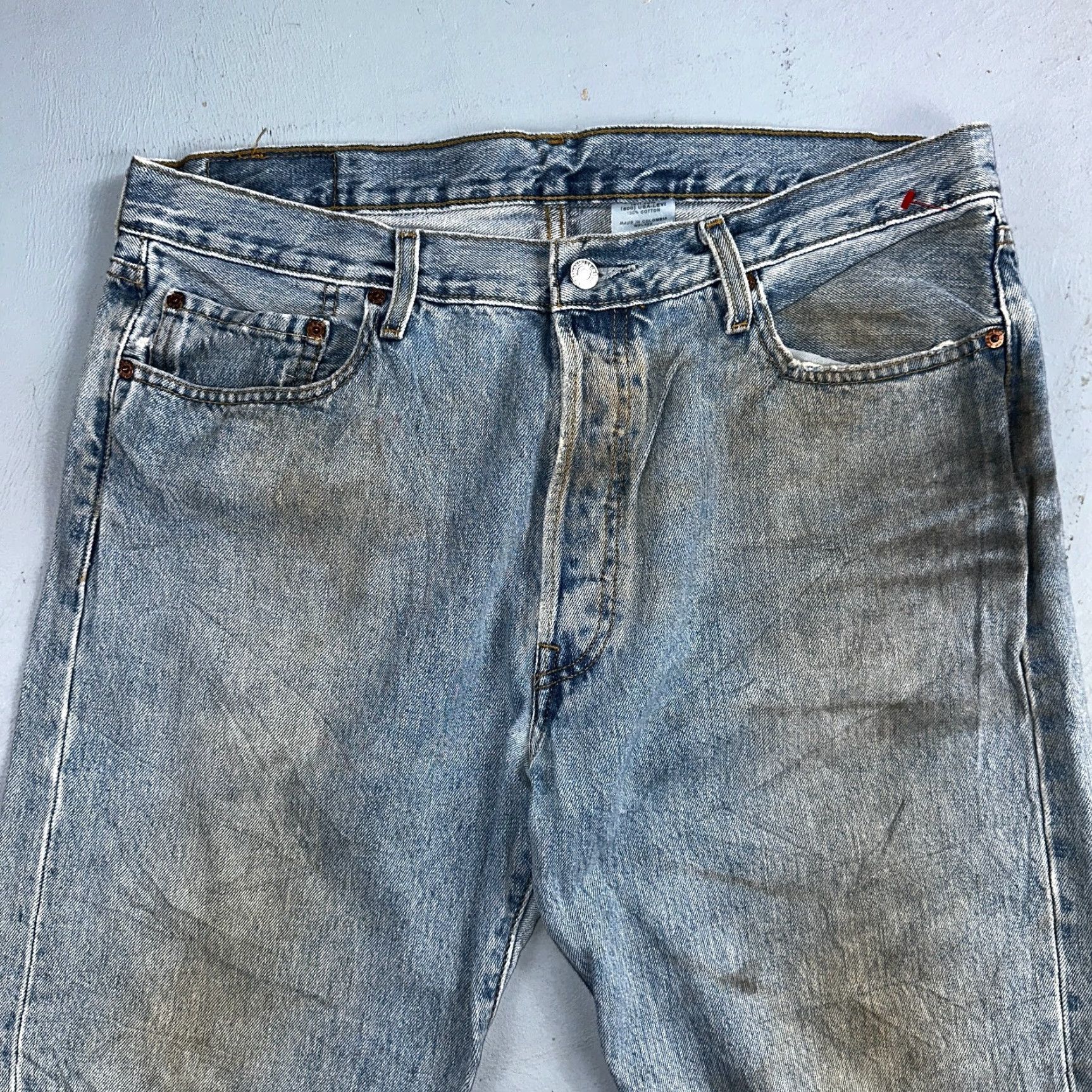 Levi's VINTAGE Levi's 501 Jeans Straight Men 36x30 Blue Light Wash 90s 36 Jeans Regular Mens Size US 36 / EU 52 - 2 Thumbnail
