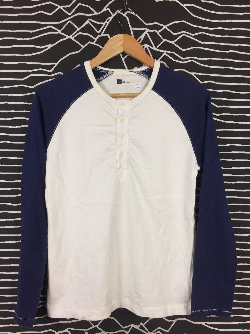 Gap GAP XS Slim Fit Henley Raglan Long Sleeve Tee Size US XS / EU 42 / 0 - 1 Thumbnail