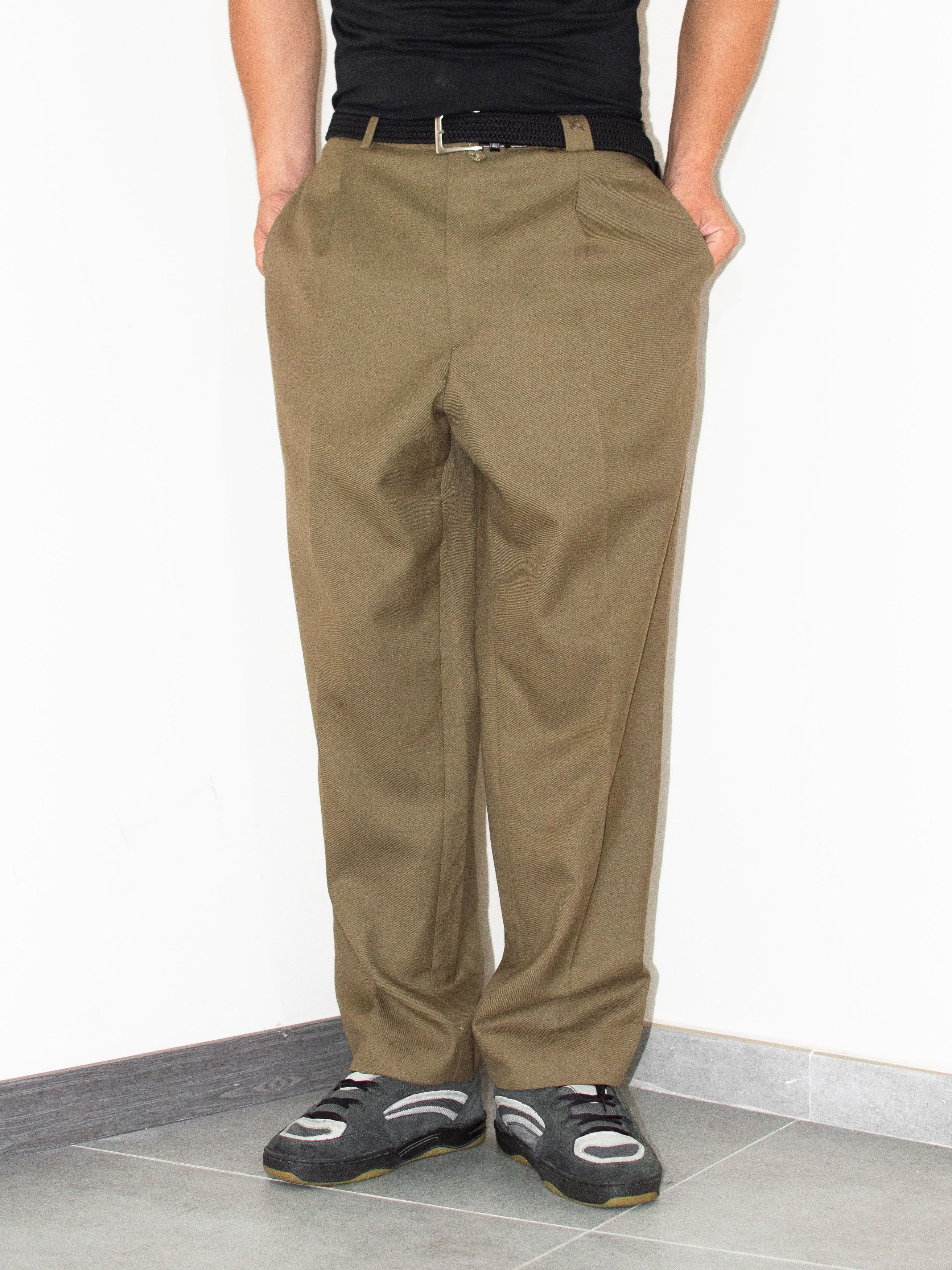 Burberry × Designer × Vintage 90s Burberry Khaki Brown Relaxed Straight Pleated Trousers Size US 36 / EU 52 - 1 Thumbnail