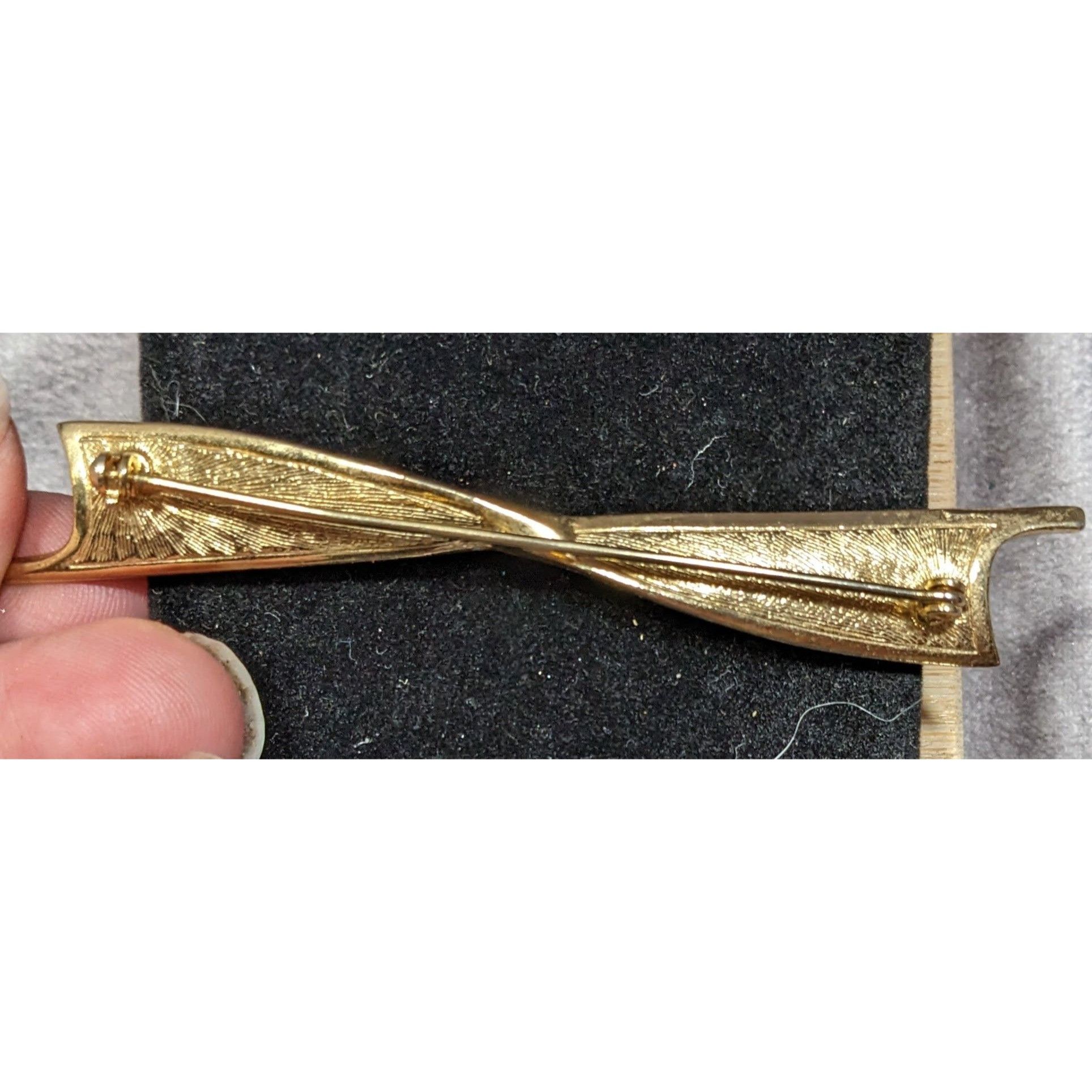 Other Vintage Art Deco Style Gold Tone Twist Brooch Size ONE SIZE - 6 Thumbnail