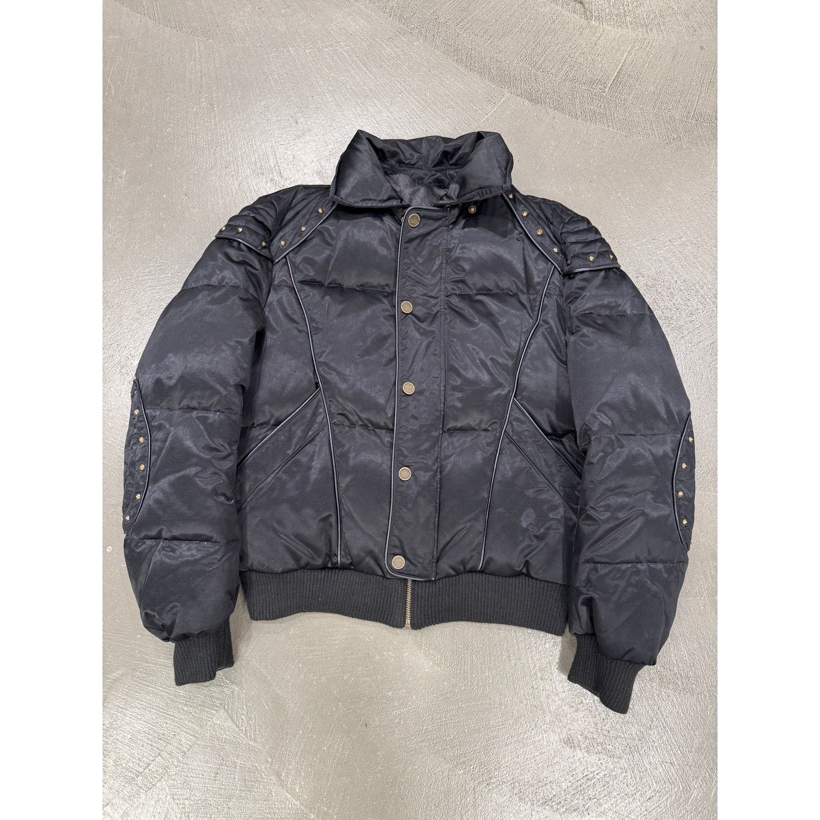 Roberto Cavalli 2000s Roberto Cavalli studded boxy armor puffer jacket Size US M / EU 48-50 / 2 - 4 Thumbnail