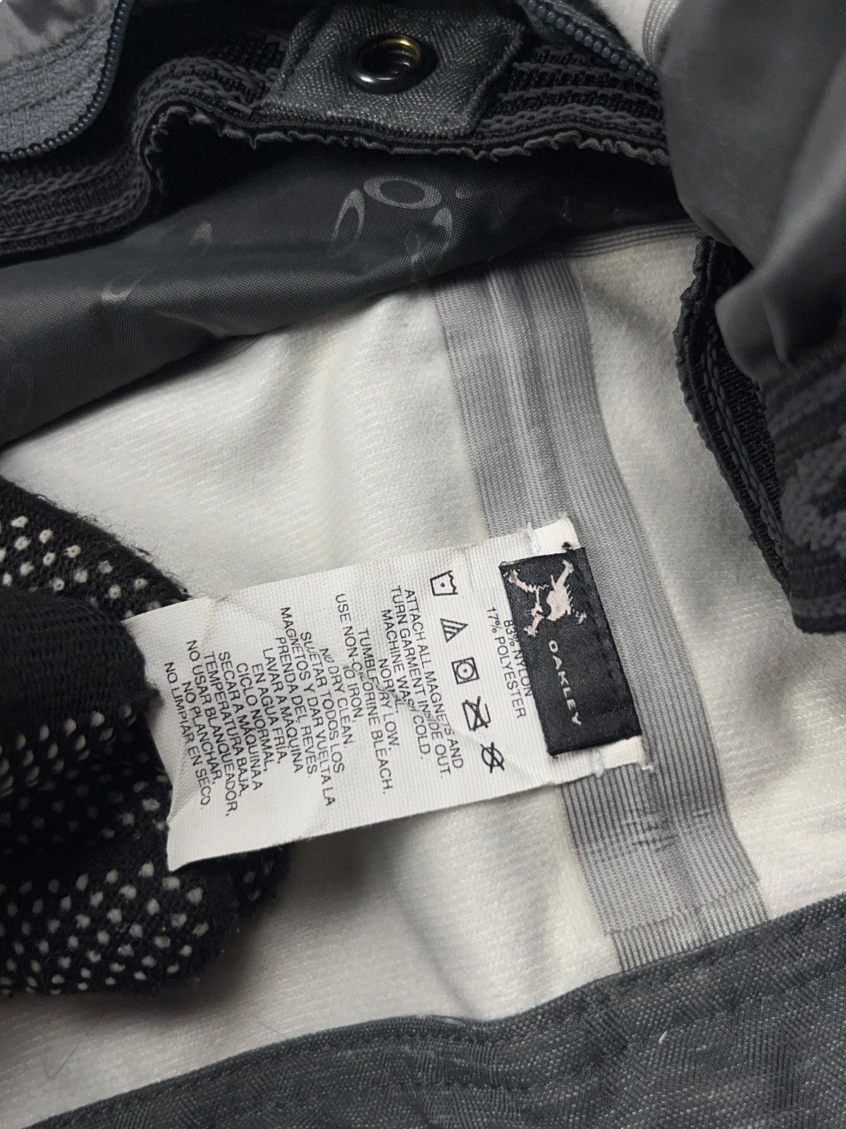 Oakley Vintage Oakley Software Recco Ski Jacket Multi Zip Pocket Size US M / EU 48-50 / 2 - 20 Thumbnail