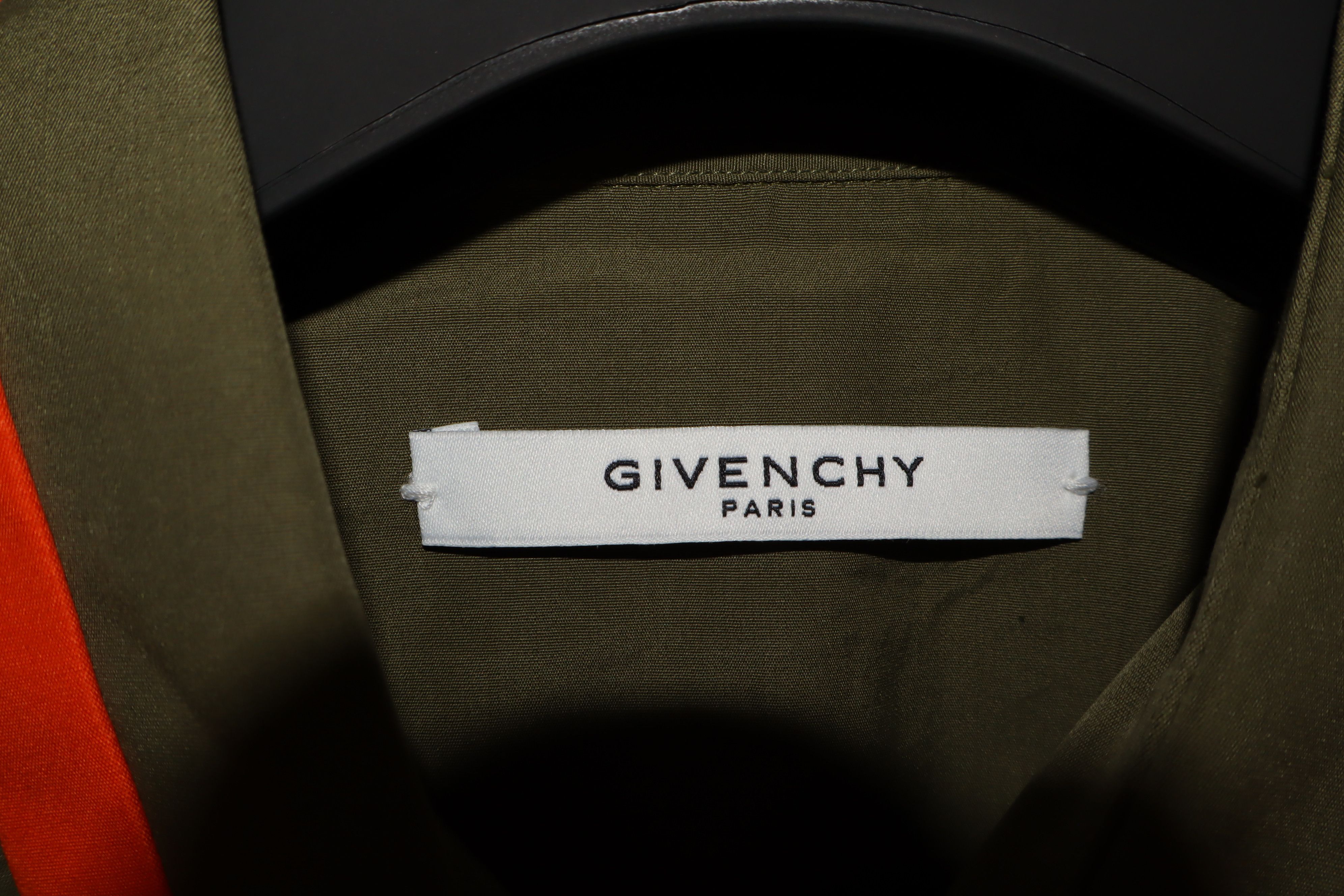 Givenchy *brand new* contrast band shirt Size US S / EU 44-46 / 1 - 6 Thumbnail