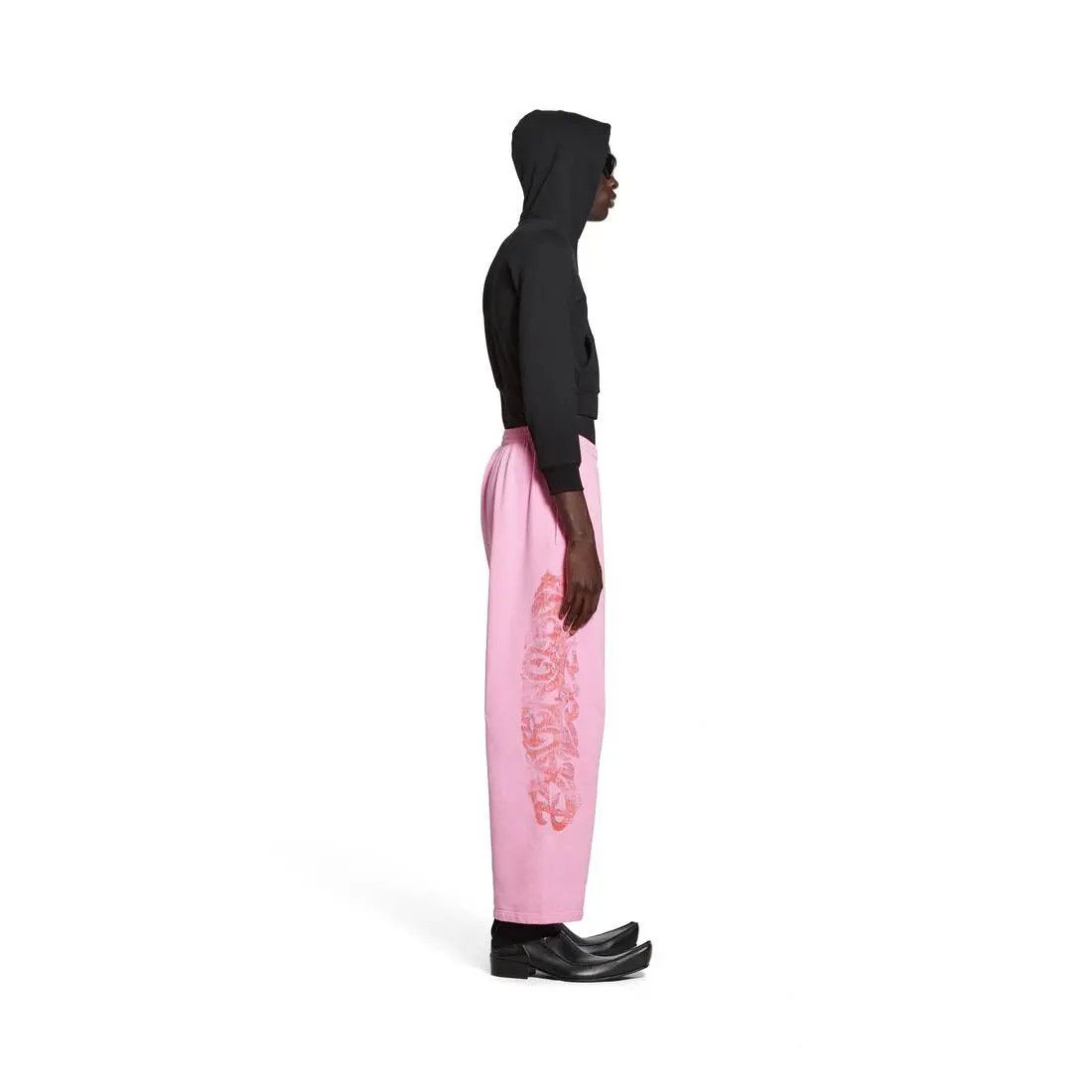 Balenciaga o1in1g0126 Offshore Baggy Sweatpants & Joggers in Pink Size US 30 / EU 46 - 3 Thumbnail