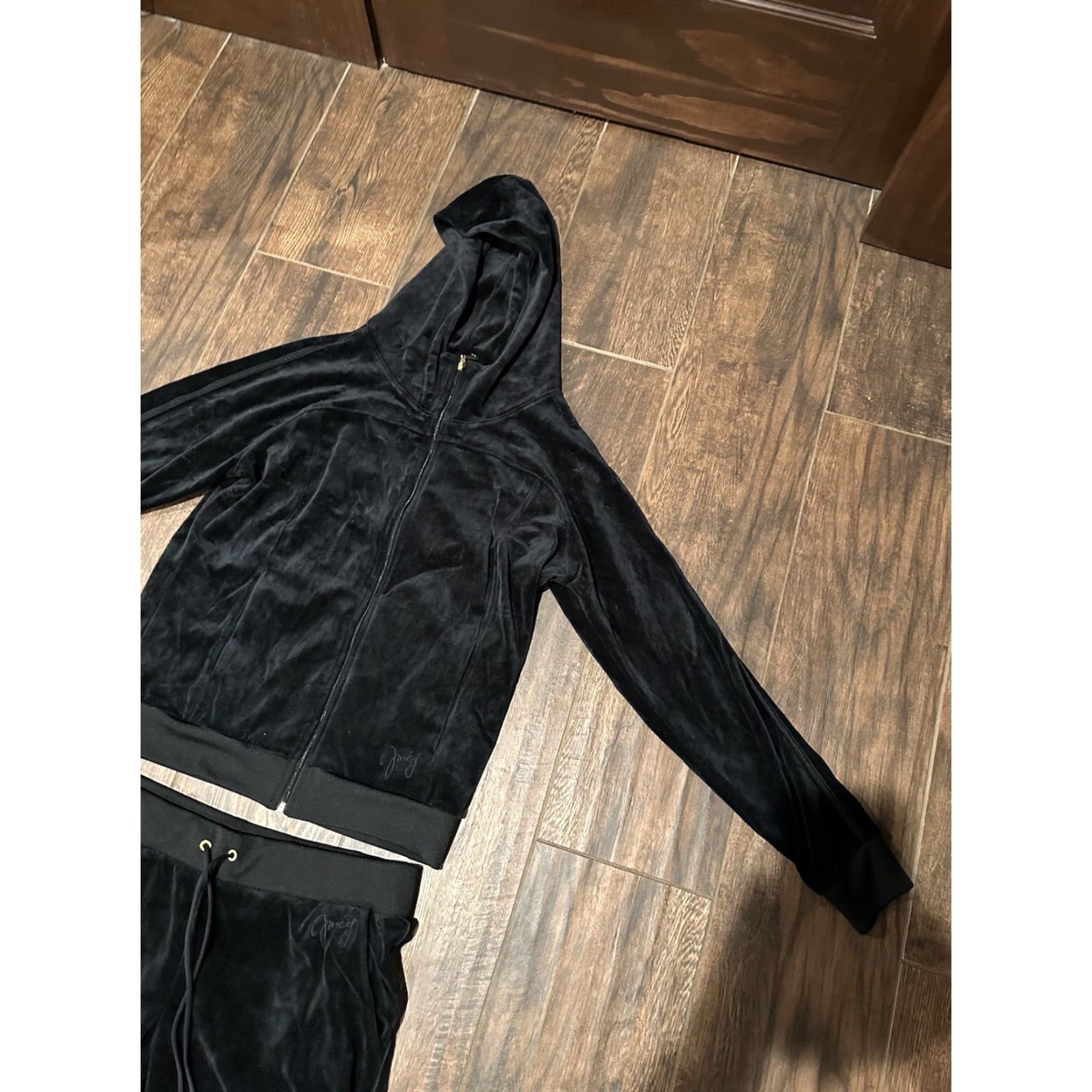 Juicy Couture VINTAGE Juicy Couture Tracksuit Jacket Pants Set Large L Black Women Pockets Velour 2000s Y2K Size L / US 10 / IT 46 - 4 Thumbnail