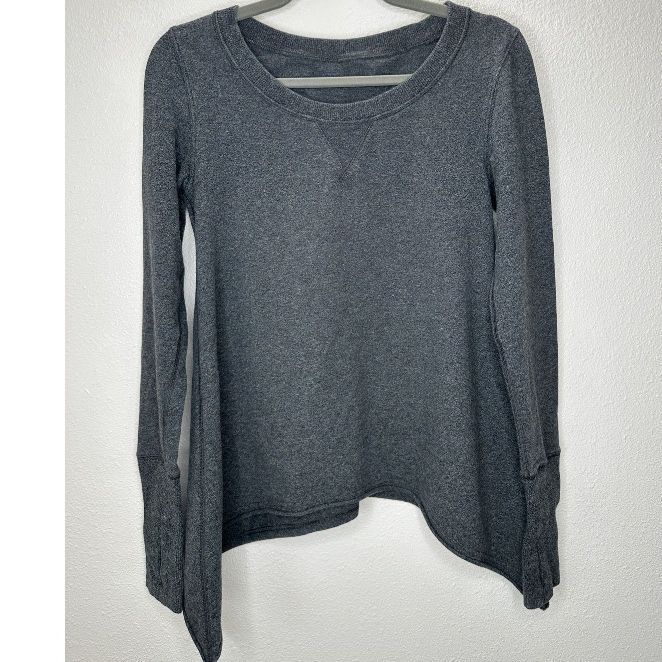 Lululemon Lululemon Athletic Gray Tea Lounge Sweater Asymmetrical 6 Size M / US 6-8 / IT 42-44 - 3 Thumbnail