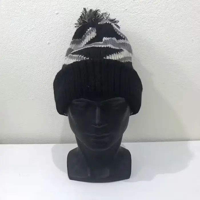 Japanese Brand × Vintage Vintage United Kingdom Flag Style Bobble Beanie Hat Size ONE SIZE - 3 Thumbnail