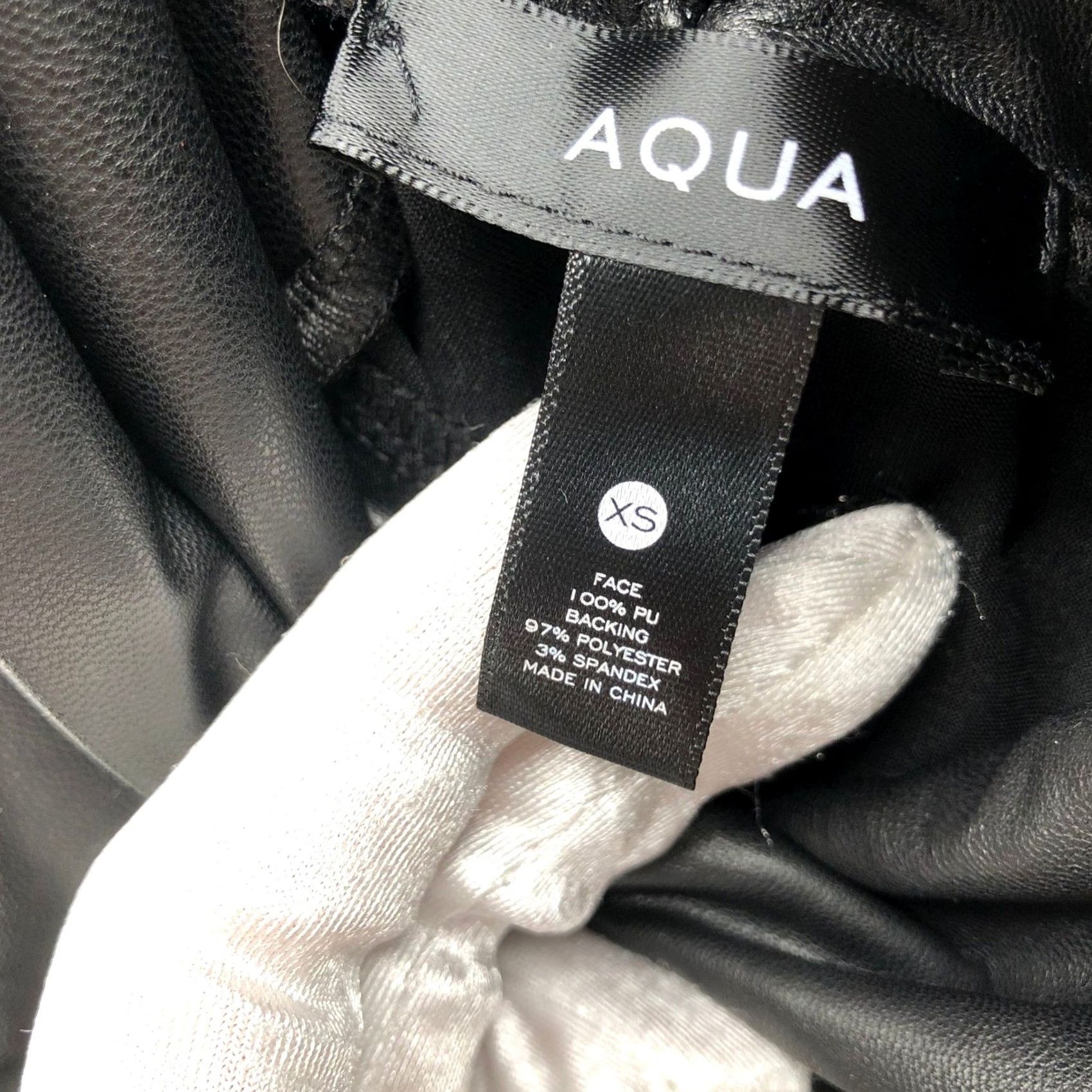 AQUA VINTAGE NWT AQUA Faux Leather Biker Shorts Womens XS Black High Waisted Pull On Size 26" / US 2 / IT 38 - 3 Thumbnail