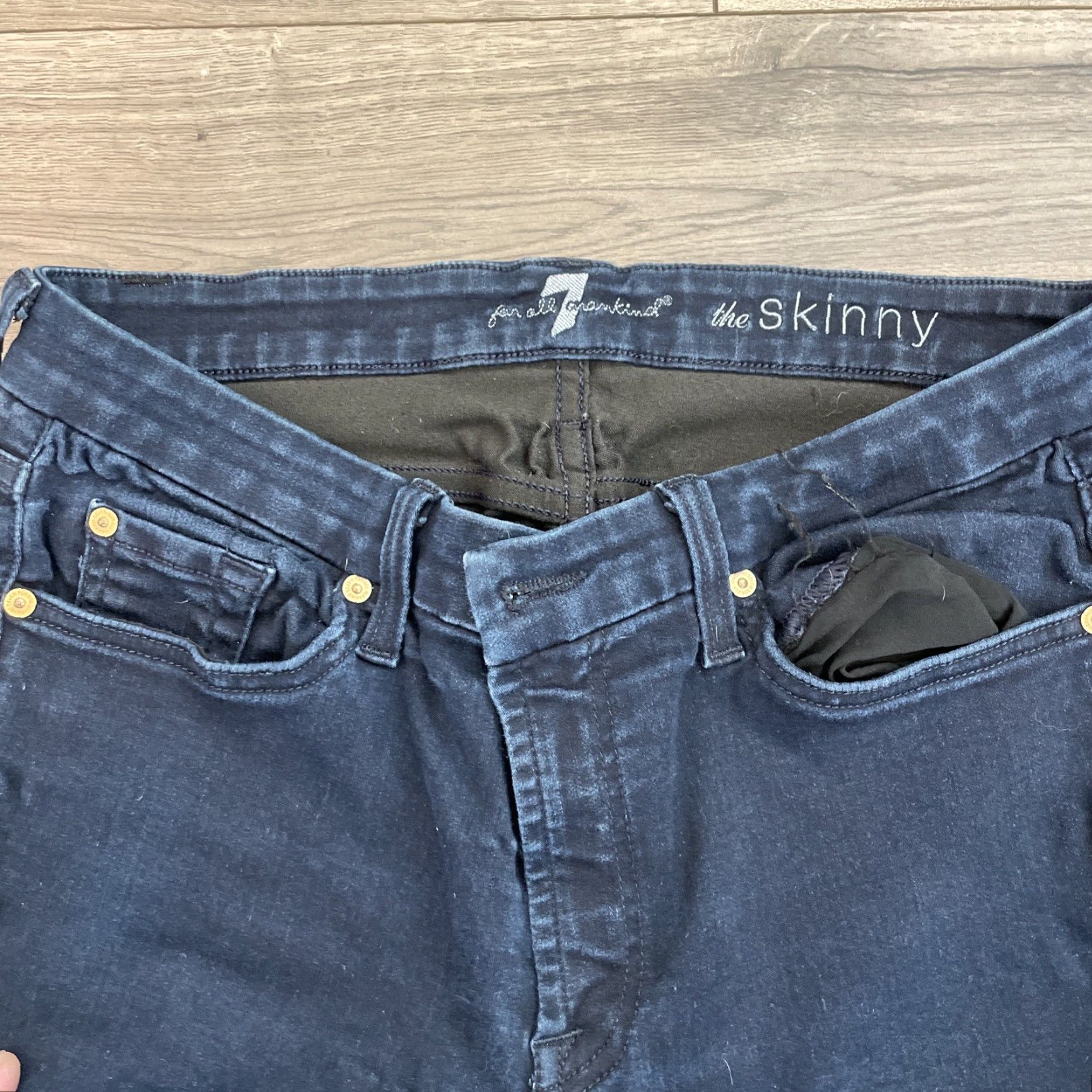 7 For All Mankind 7 For All Mankind Skinny Jeans Women Size 32 Black Dark Wash Size 24" / US 00 / IT 34 - 3 Thumbnail
