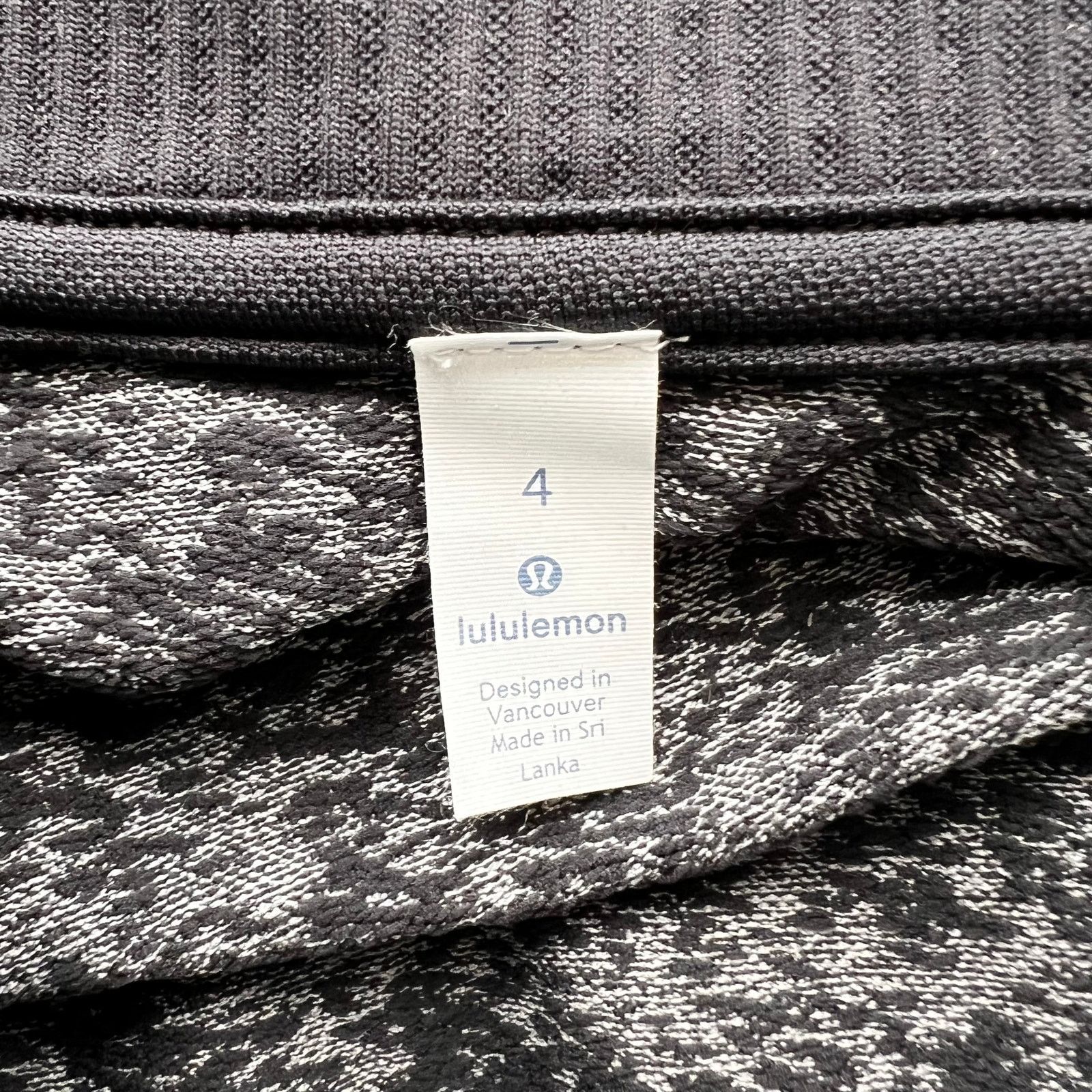 Lululemon Lululemon Gray Black Nylon 1/4 Zip Pullover Jacket, US4 Size S / US 4 / IT 40 - 12 Thumbnail