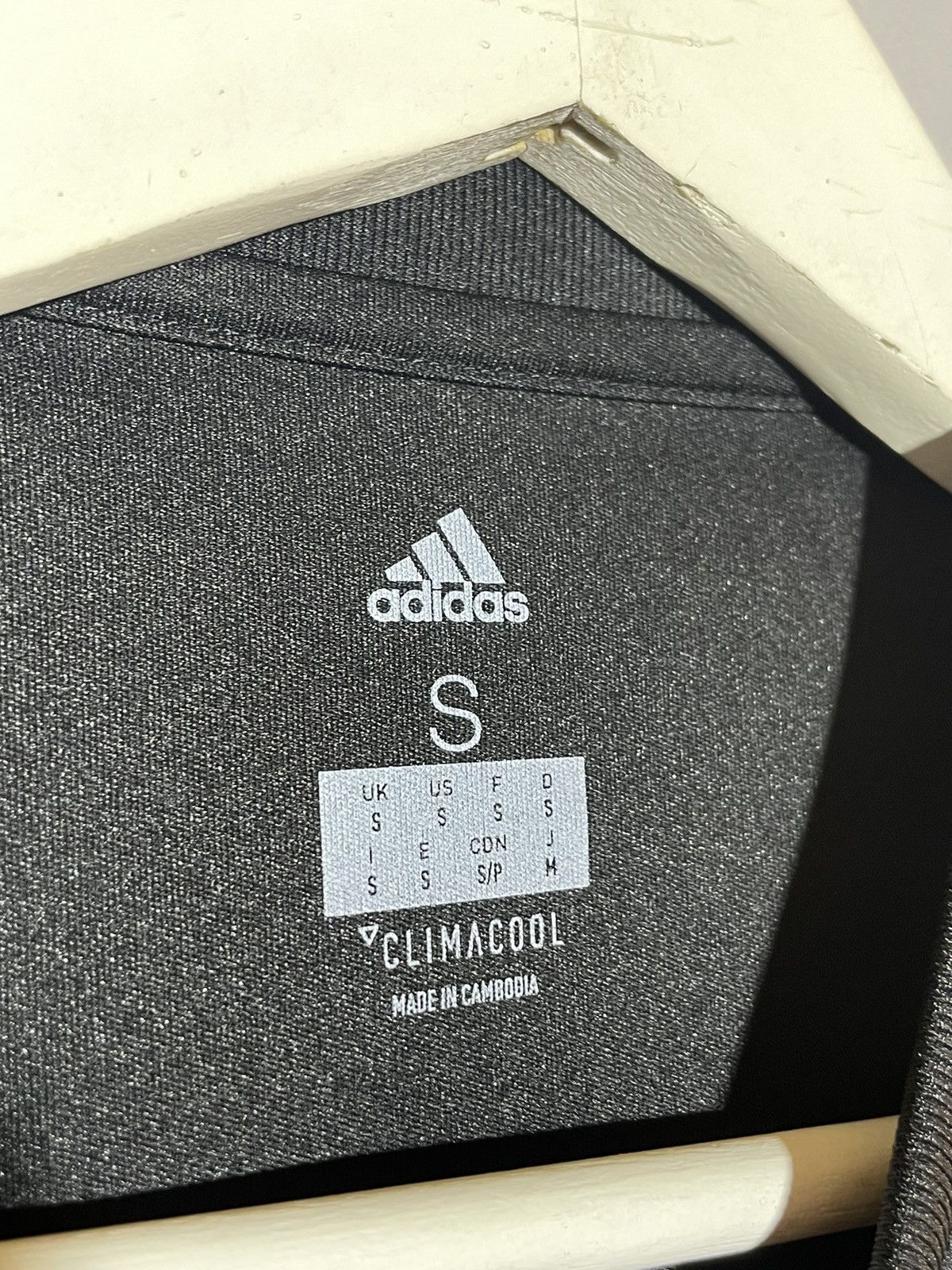 Adidas Manchester United Adidas 2017/18 Away Football Shirt Size US S / EU 44-46 / 1 - 8 Thumbnail