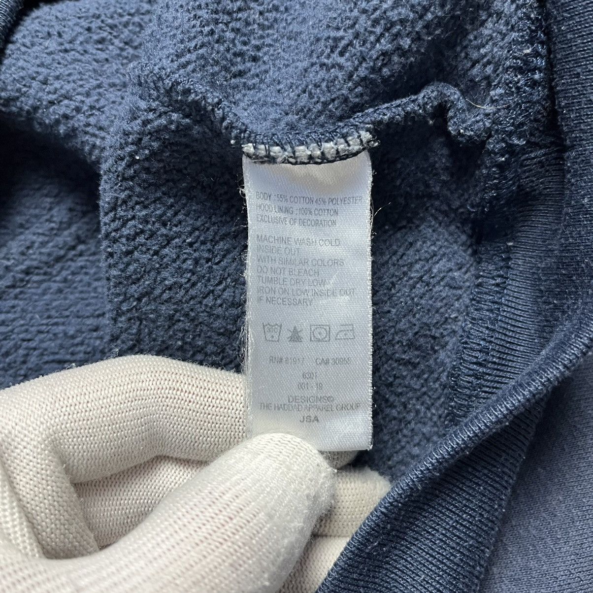 Nike Vintage Nike New York Yankees Big Central Logo Hoodie Swoosh Size US L / EU 52-54 / 3 - 7 Thumbnail