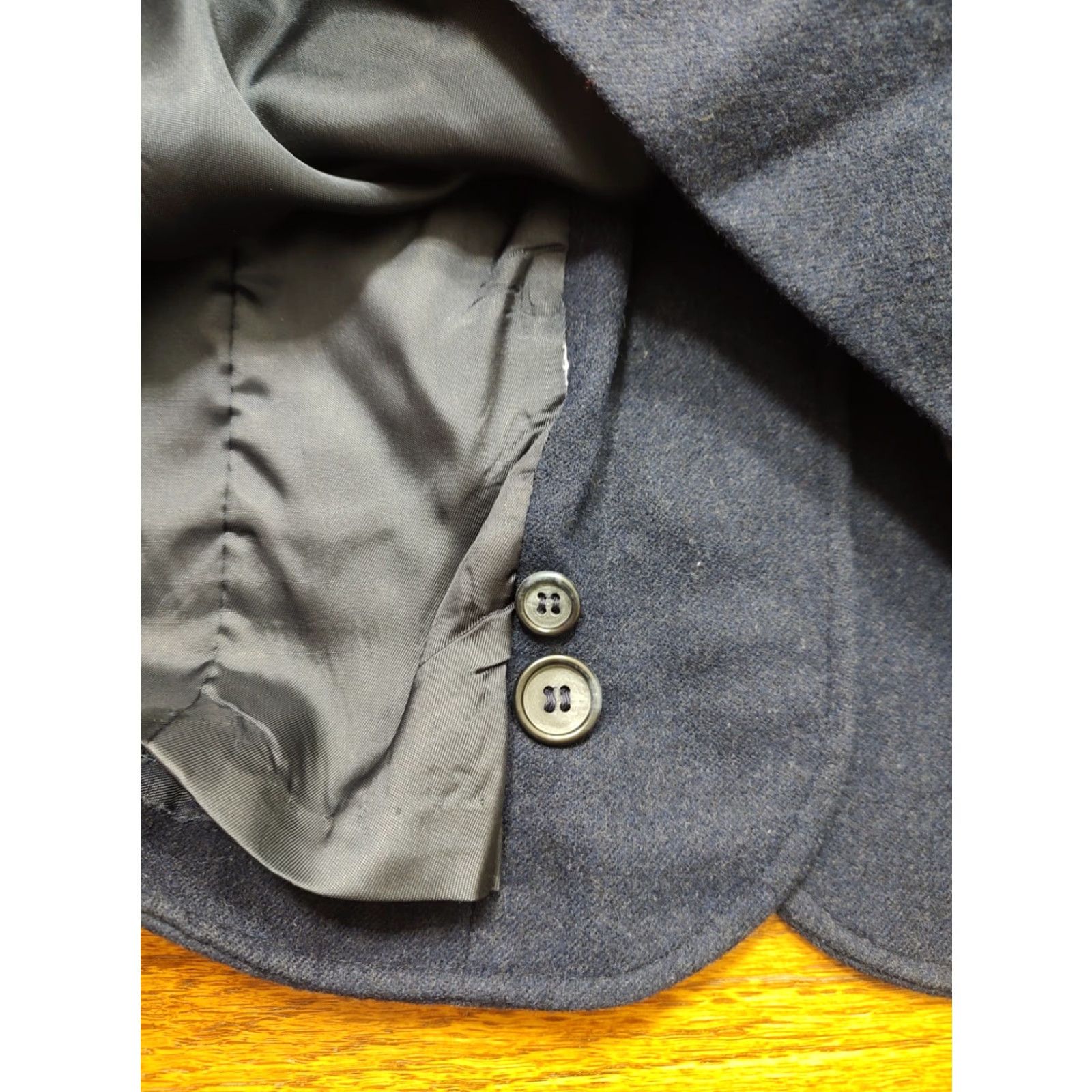 Pendleton VINTAGE Pendleton Blazer Jacket Women 36 in Navy Blue Wool Two Button Classic Lined Mid-Length Fall Winter Spring Chest 36 Mens Womens Girls? Size XS / US 0-2 / IT 36-38 - 4 Thumbnail