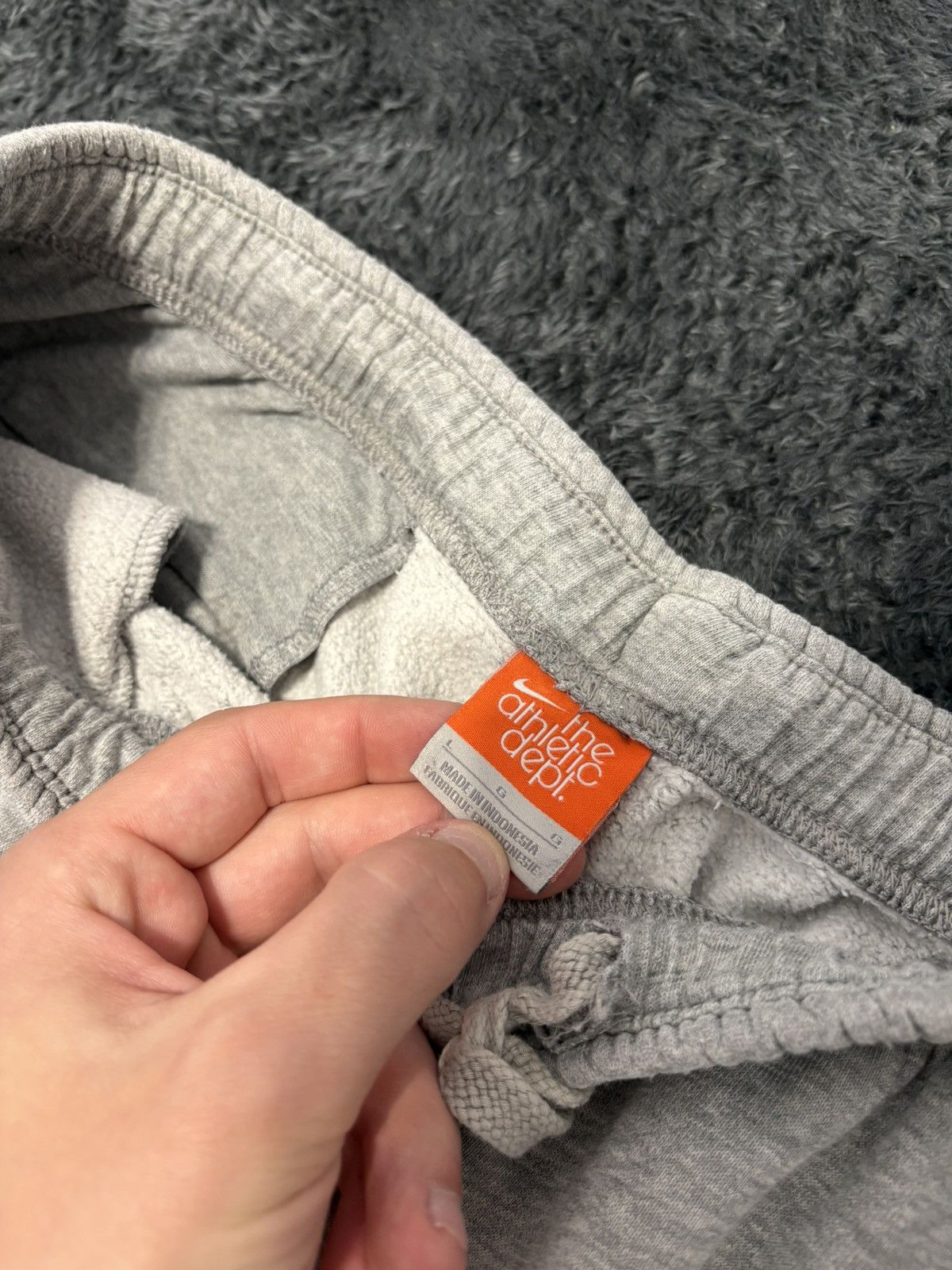 Nike Vintage Nike Baggy Basic Gray Sweatpants Size US 32 / EU 48 - 6 Thumbnail