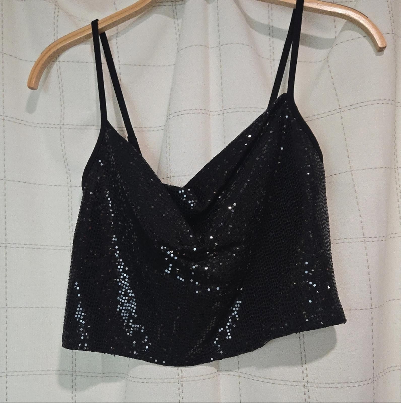 Express Express Cowl Neck Sequin Crop Top Size S / US 4 / IT 40 - 2 Thumbnail