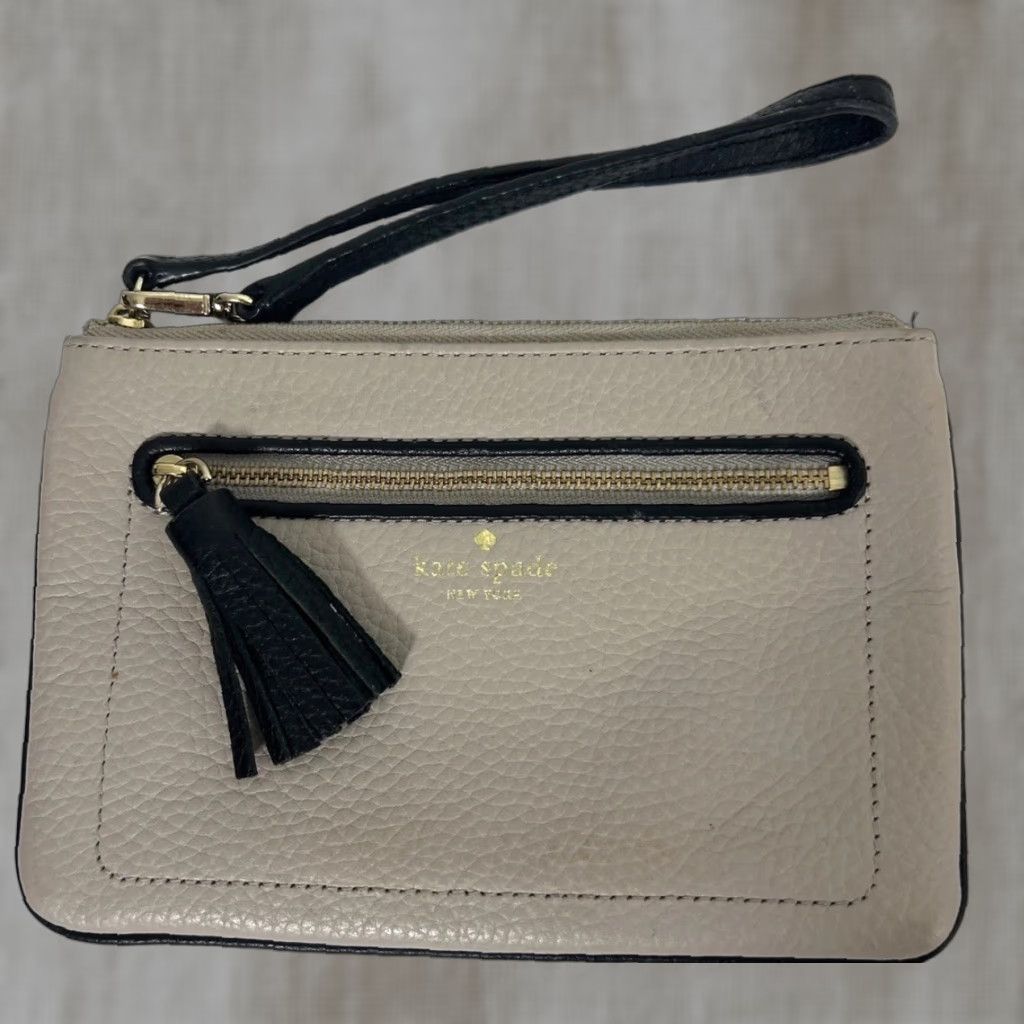 Vintage kate spade new york Wristlet Pouch Dark Beige Chester Street Tinie Clutch 7.5x5x.5 Womens Size ONE SIZE - 1 Thumbnail
